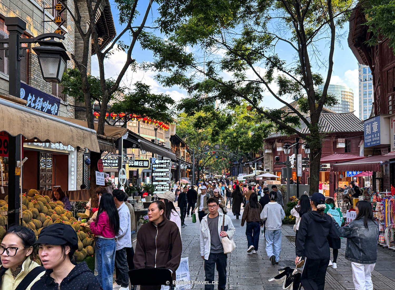 Nanping Street,Kunming,Yunnan,China2026,born4travel.de Nanping Street,Kunming,Yunnan,China2026,born4travel.de