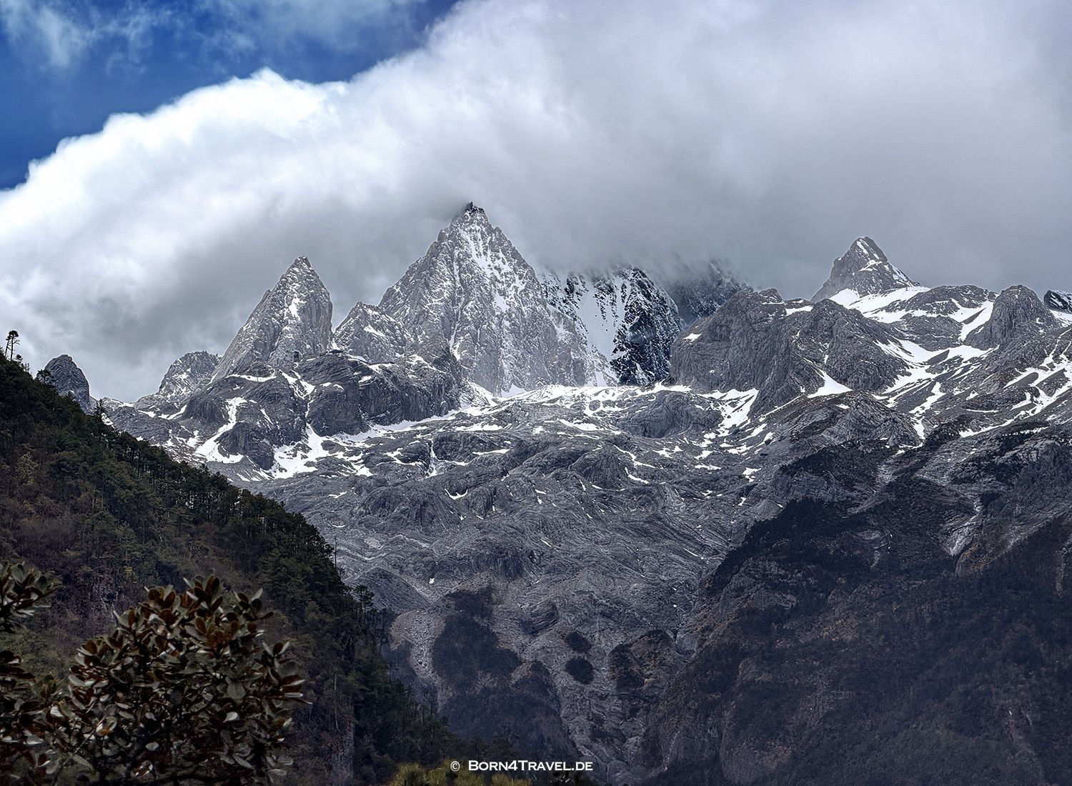 Blue Moon Valley,Lijiang,Yunnan,China2026,born4travel.de Blue Moon ValleyLijiang,Yunnan,China2026,born4travel.de