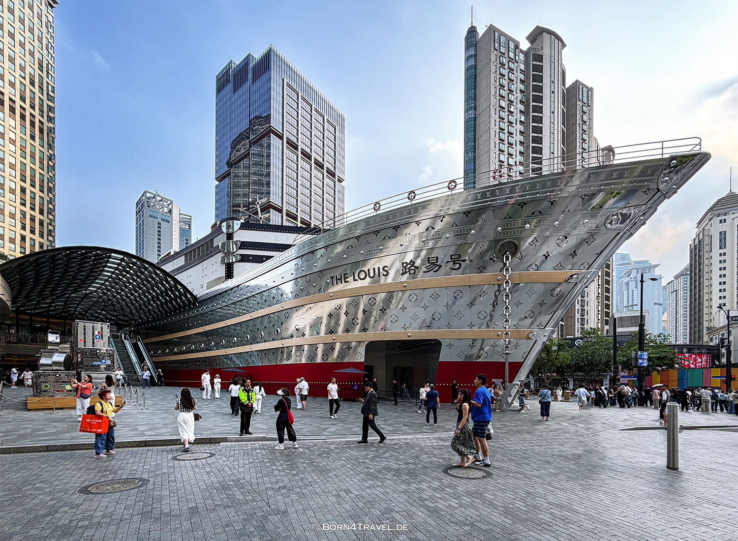 The Louis - Visionary Journeys in Shanghai,China2026,born4travel.de The Louis - Visionary Journeys in Shanghai,China2026,born4travel.de