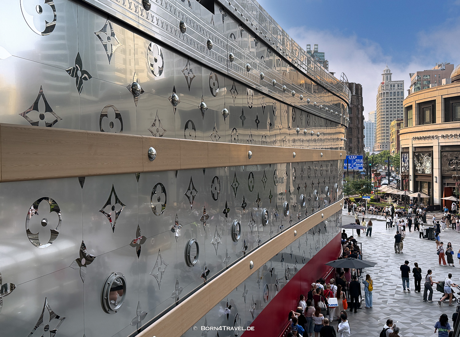 The Louis - Visionary Journeys in Shanghai,China2026,born4travel.de The Louis - Visionary Journeys in Shanghai,China2026,born4travel.de