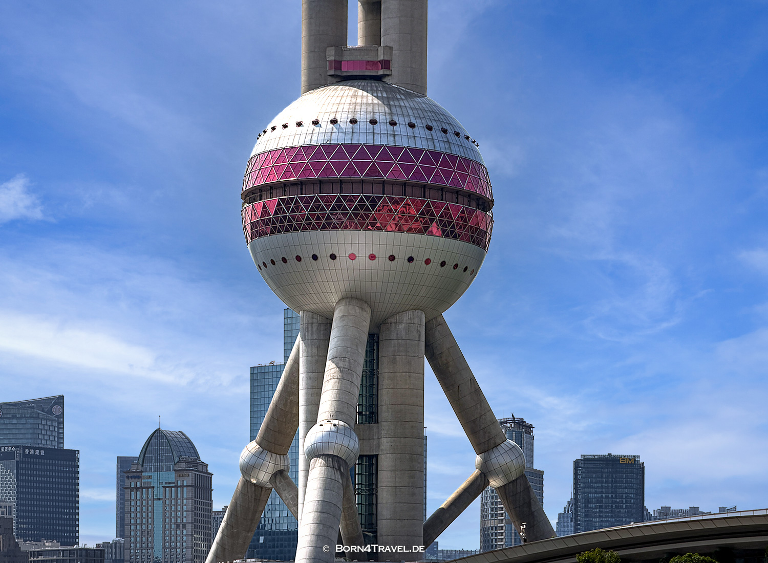 Oriental Pearl Tower Shanghai, China 2026, born4travel.de Oriental Pearl Tower Shanghai, China 2026, born4travel.de