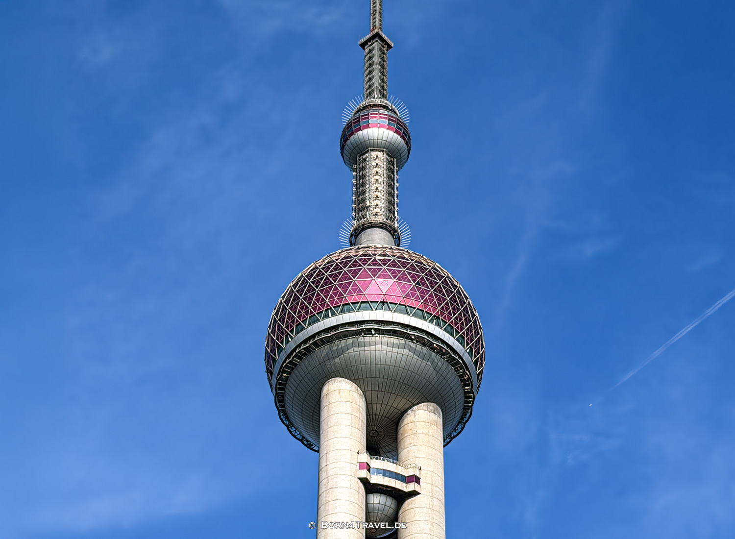 Oriental Pearl Tower Shanghai, China 2026, born4travel.de Oriental Pearl Tower Shanghai, China 2026, born4travel.de