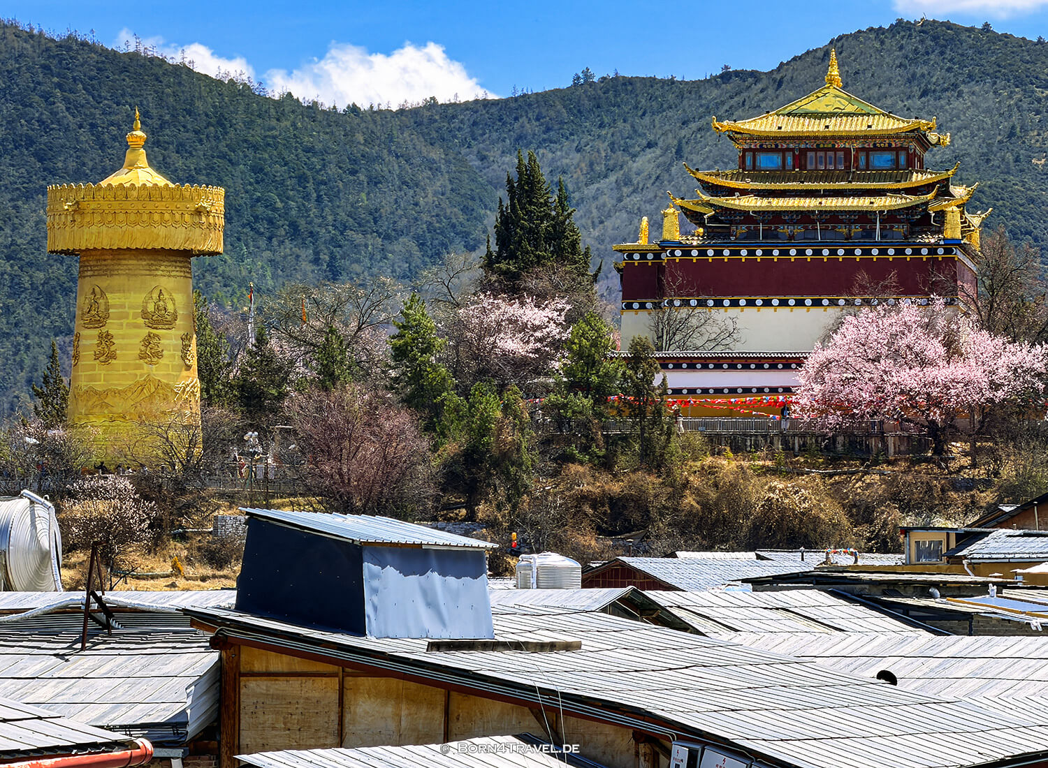 North Gate von Dukezong,Shangri-la,YunnannChina2026,born4travel.de North Gate von Dukezong,Shangri-la,YunnannChina2026,born4travel.de