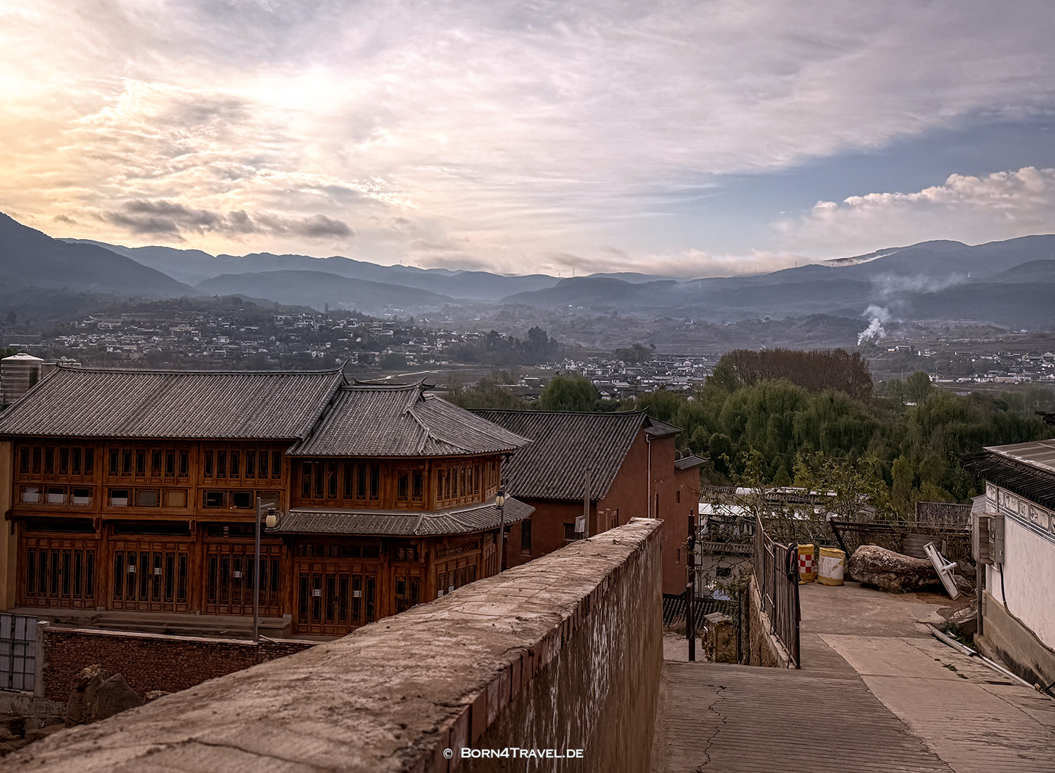 Shaxi Friday Market, Yunnan, China2026,born4travel.de Shaxi Friday Market, Yunnan, China2026,born4travel.de