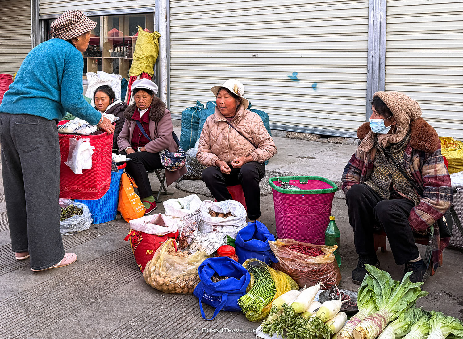 Shaxi Friday Market, Yunnan, China2026,born4travel.de Shaxi Friday Market, Yunnan, China2026,born4travel.de