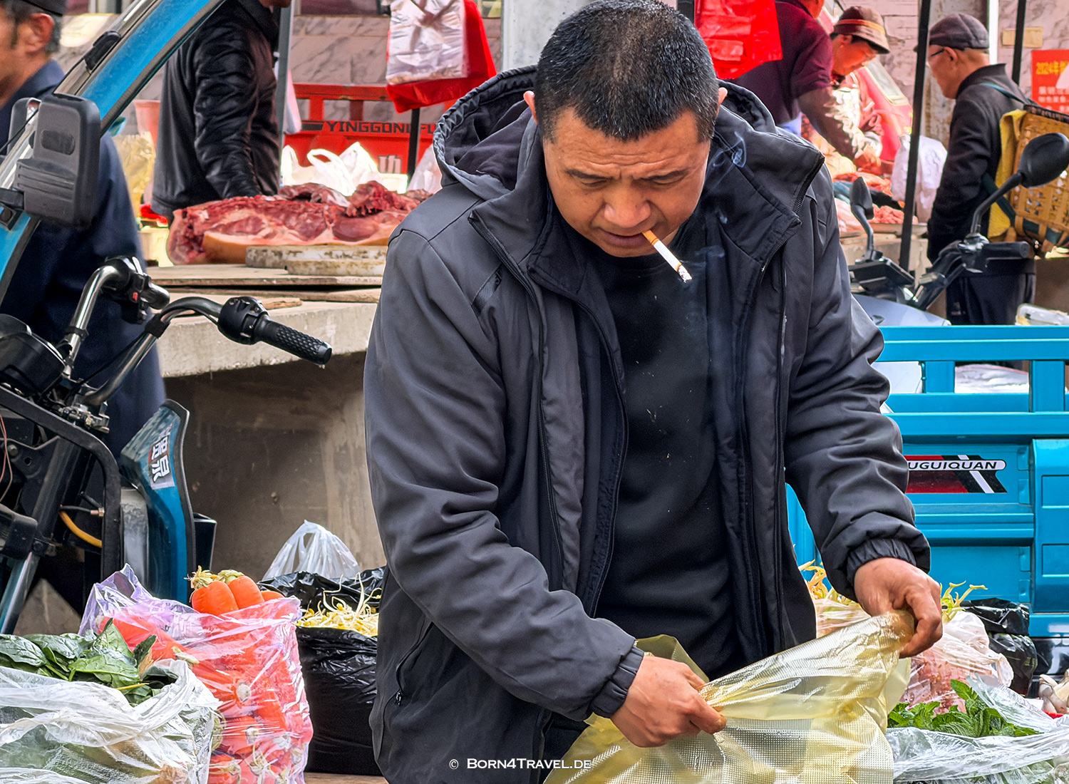 Shaxi Friday Market, Yunnan, China2026,born4travel.de Shaxi Friday Market, Yunnan, China2026,born4travel.de