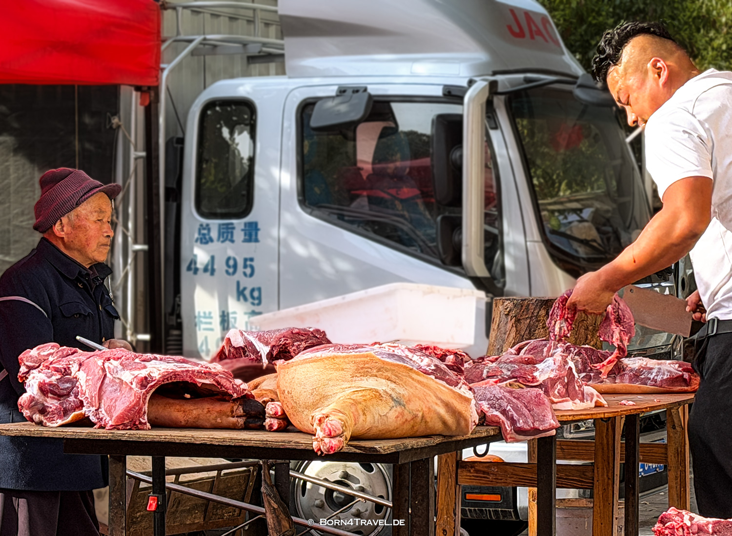 Shaxi Friday Market, Yunnan, China2026,born4travel.de Shaxi Friday Market, Yunnan, China2026,born4travel.de