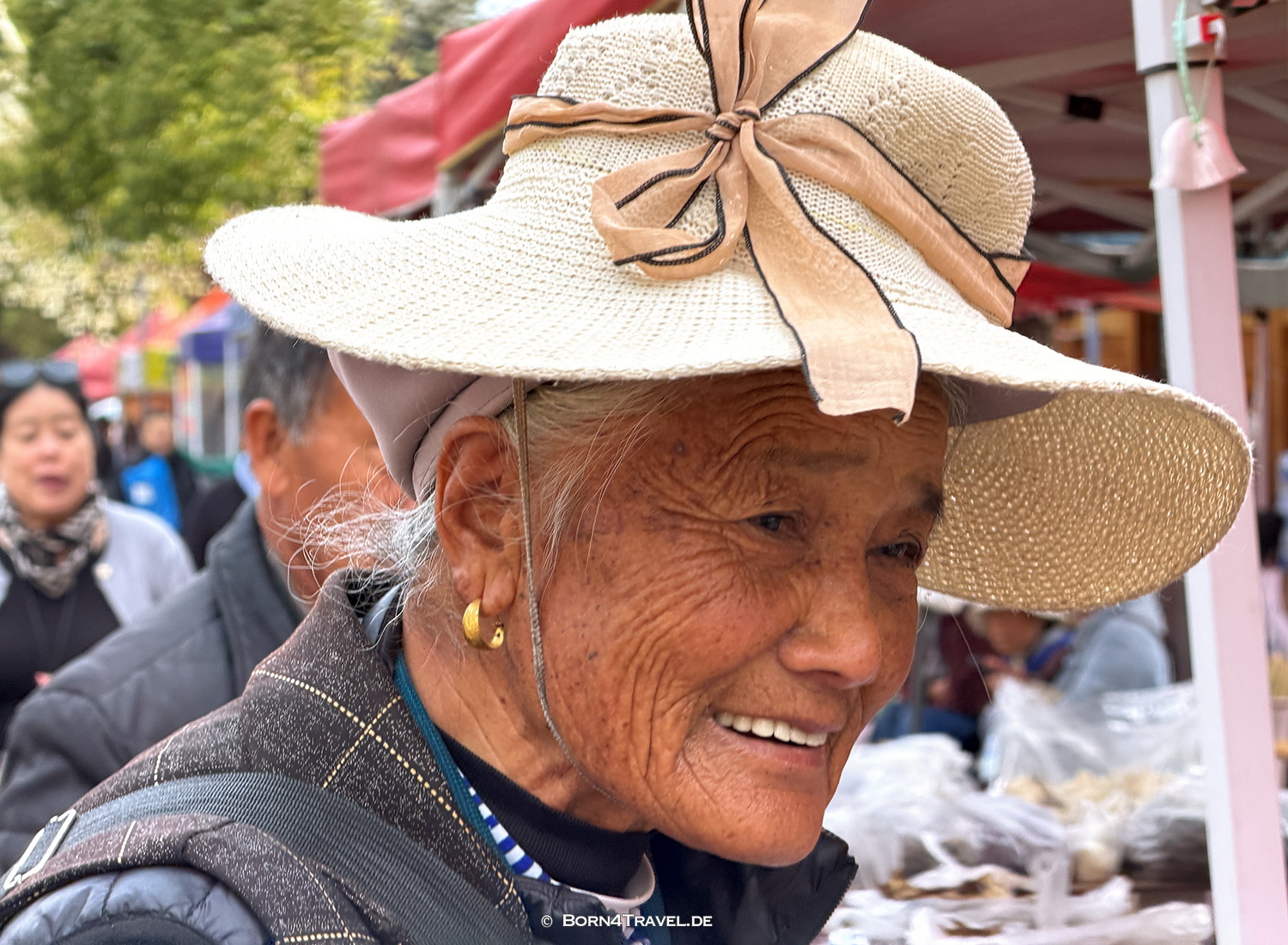 Shaxi Friday Market, Yunnan, China2026,born4travel.de Shaxi Friday Market, Yunnan, China2026,born4travel.de