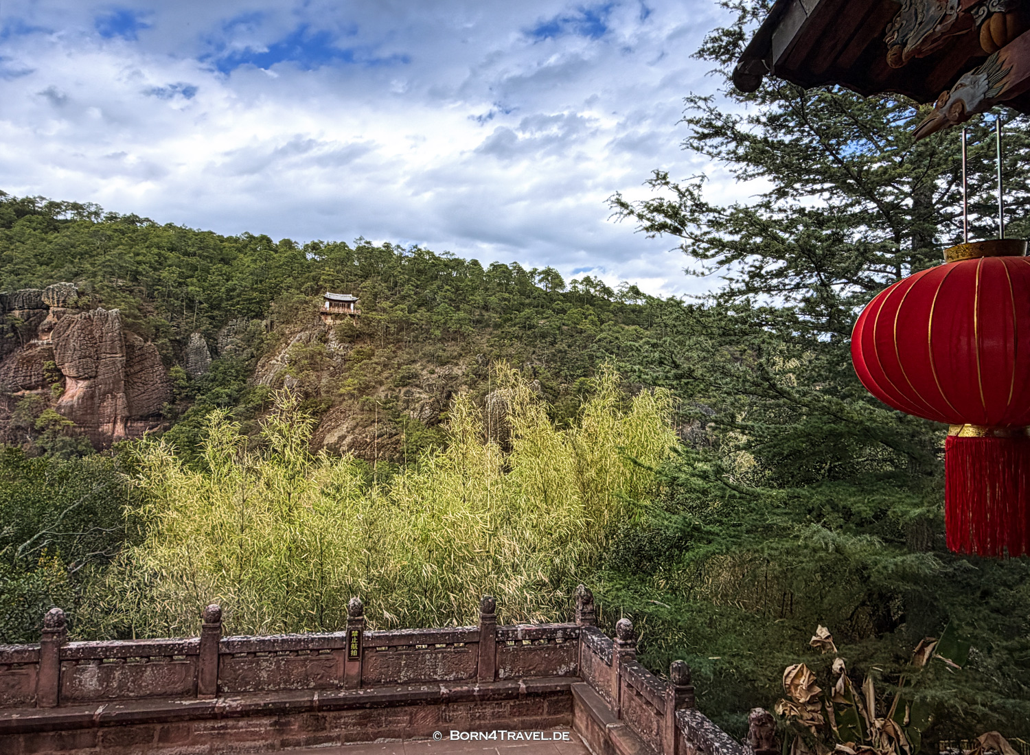 Shizongzhan Grottoes near Shaxi,China2026,born4travel.de Shizongzhan Grottoes near Shaxi,China2026,born4travel.de