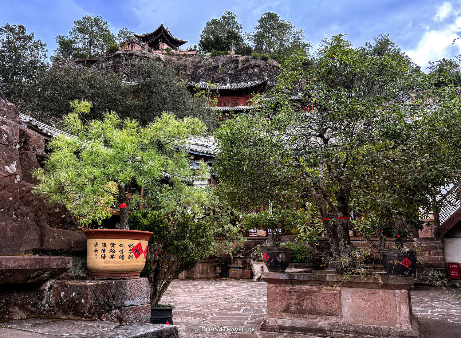 Shizongzhan Grottoes near Shaxi,China2026,born4travel.de Shizongzhan Grottoes near Shaxi,China2026,born4travel.de