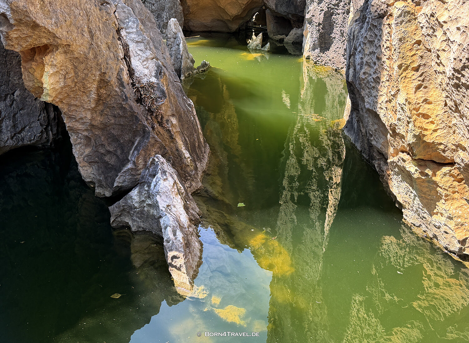 The Sword Peak Pond,Shinlin,Kunming,China2026,born4travel.de