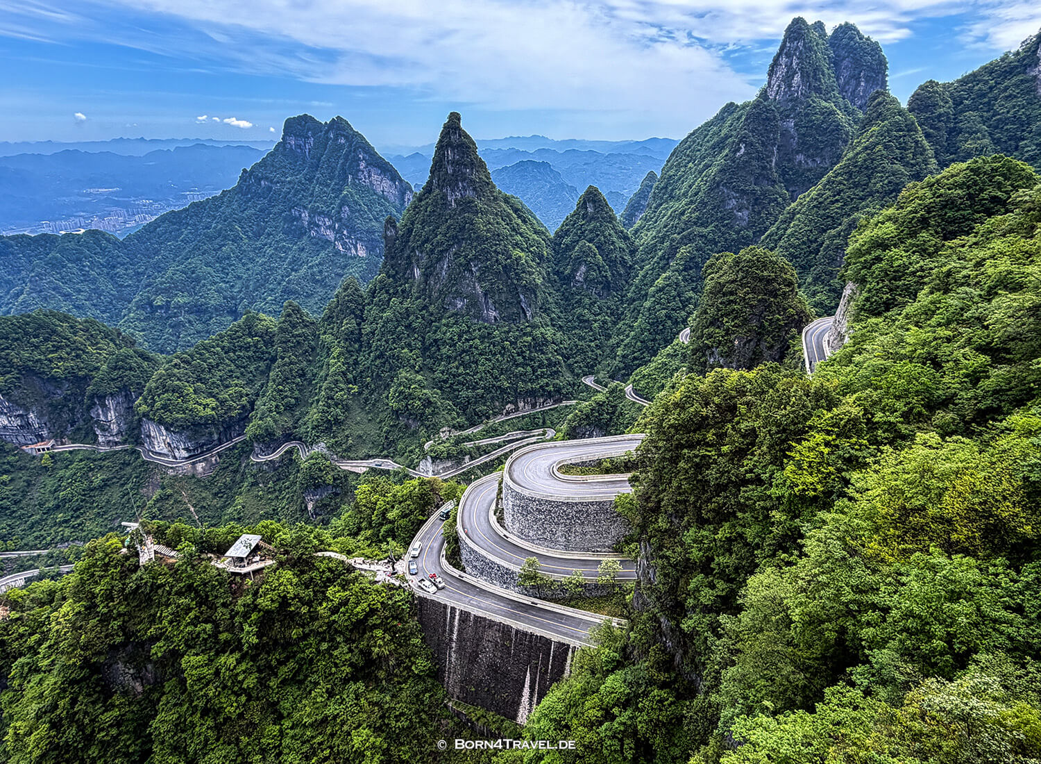 Tianmenshan National Forest Park Zhangjiajie,China2026,born4travel.de Tianmenshan National Forest Park Zhangjiajie,China2026,born4travel.de