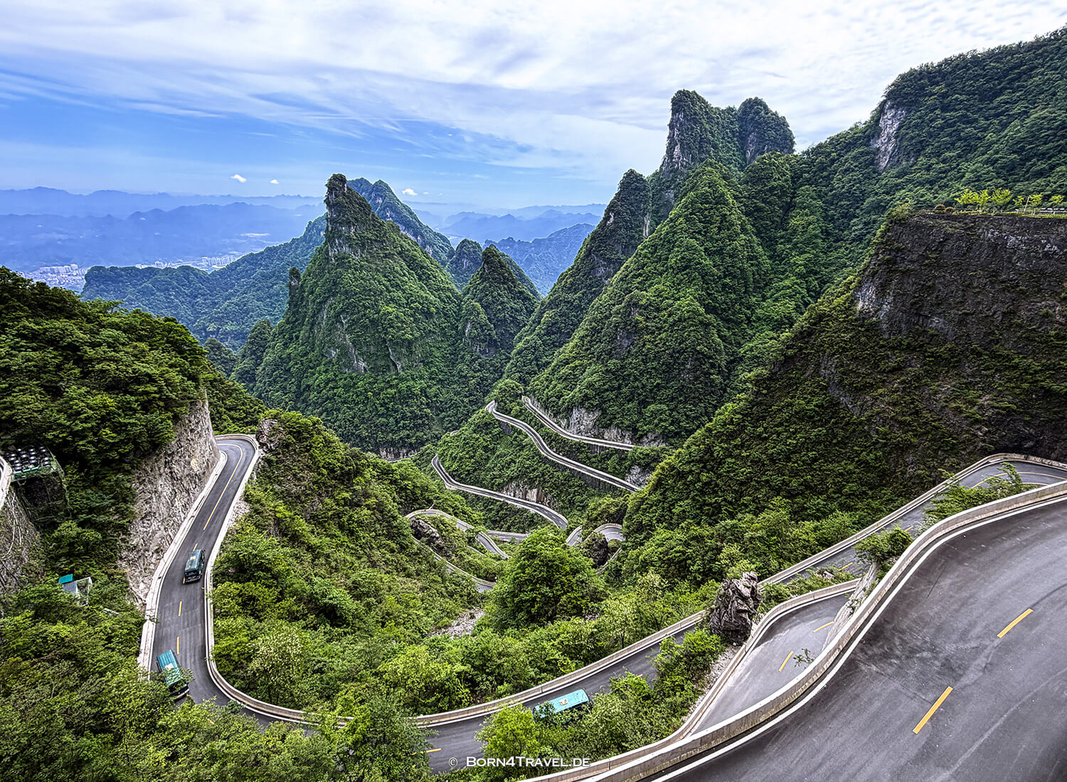Tianmenshan National Forest Park Zhangjiajie,China2026,born4travel.de Tianmenshan National Forest Park Zhangjiajie,China2026,born4travel.de