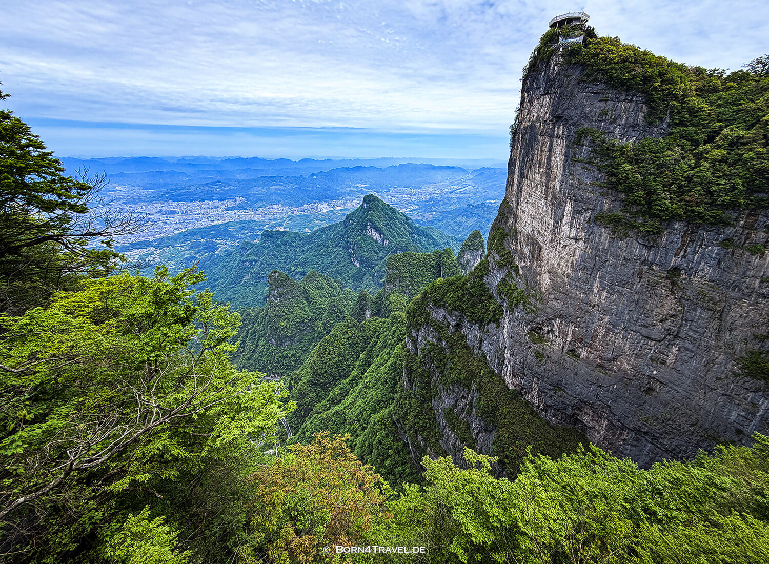 Tianmenshan National Forest Park Zhangjiajie,China2026,born4travel.de Tianmenshan National Forest Park Zhangjiajie,China2026,born4travel.de