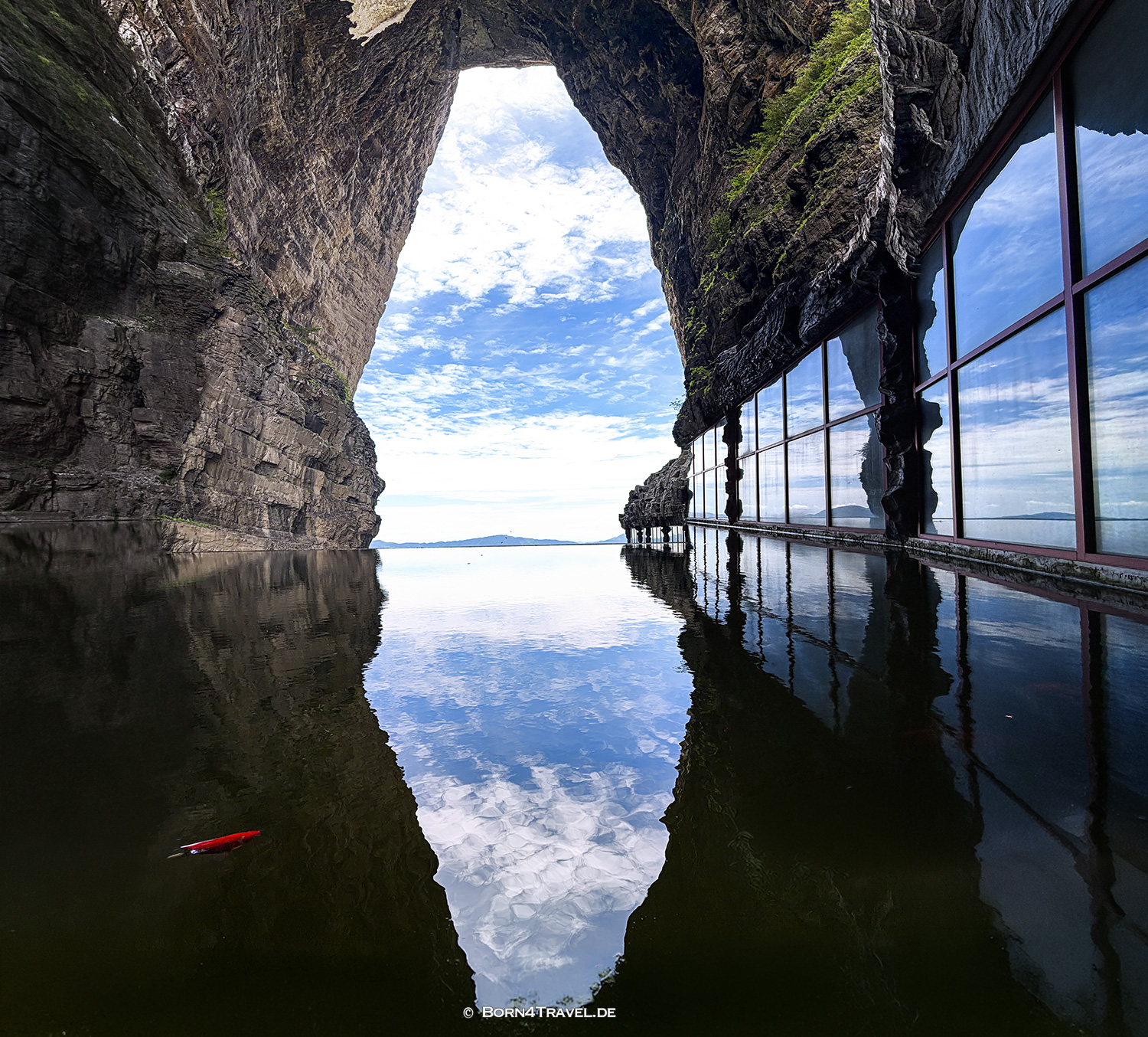 Tianmenshan National Forest Park Zhangjiajie,China2026,born4travel.de Tianmenshan National Forest Park Zhangjiajie,China2026,born4travel.de