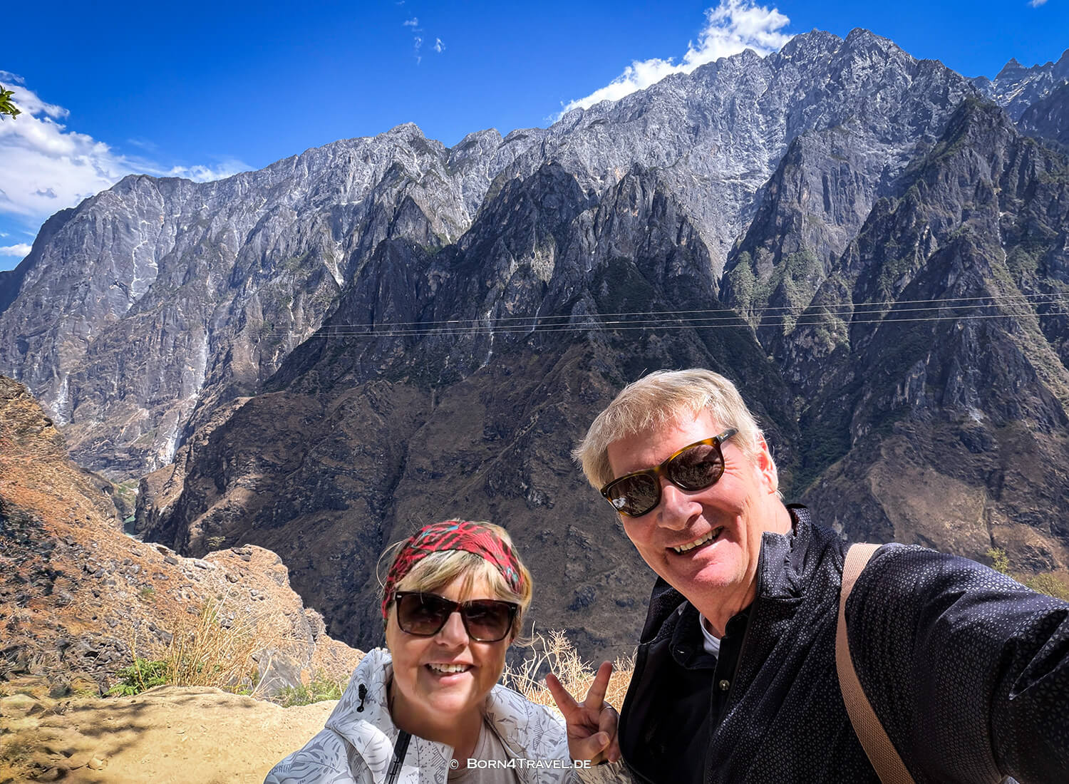 Tiger Leaping Gorge High Trail, Yunnan,China2026,born4travel.de Tiger Leaping Gorge High Trail, Yunnan,China2026,born4travel.de