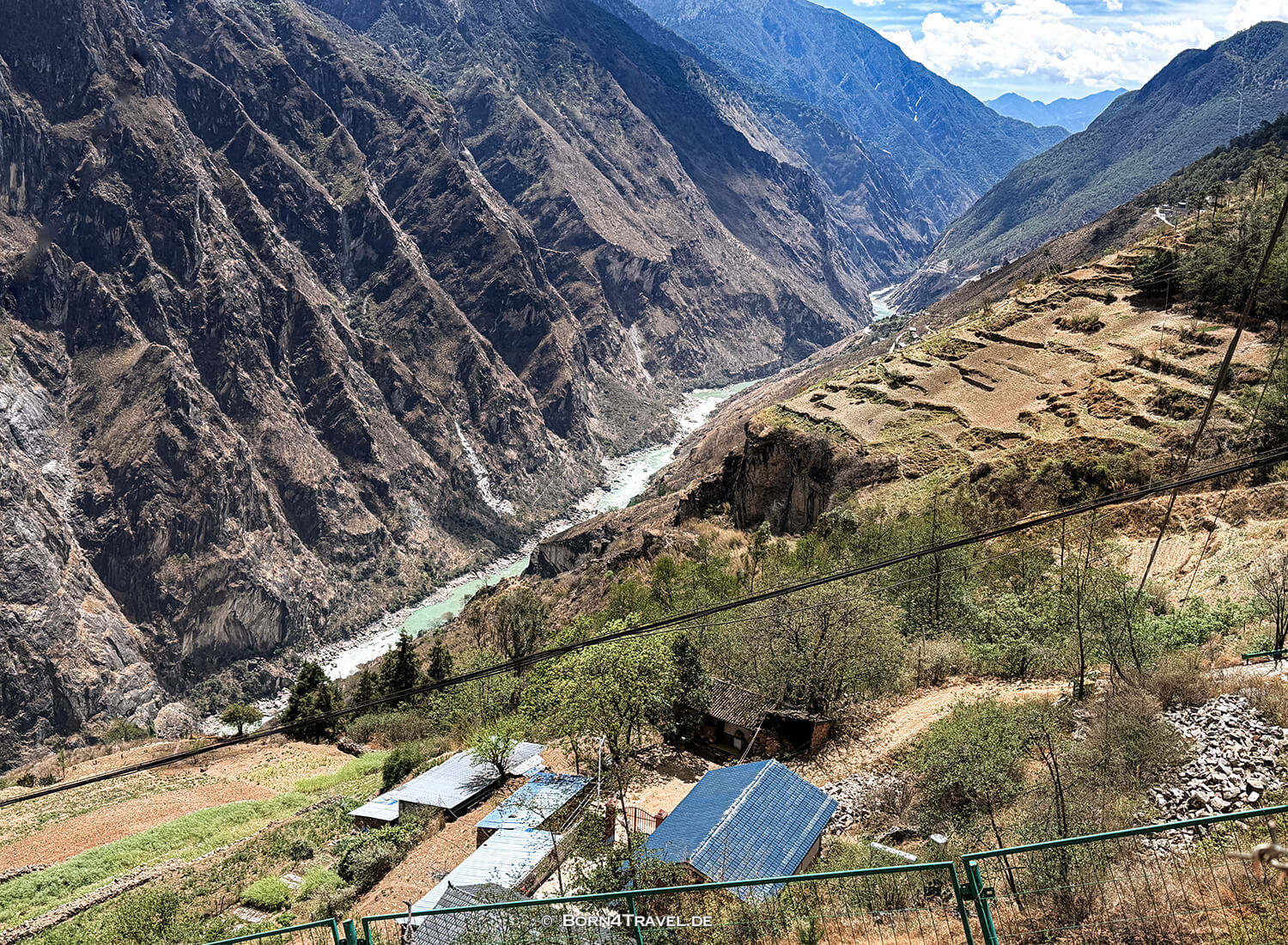 Tiger Leaping Gorge High Trail, Yunnan,China2026,born4travel.de Tiger Leaping Gorge High Trail, Yunnan,China2026,born4travel.de