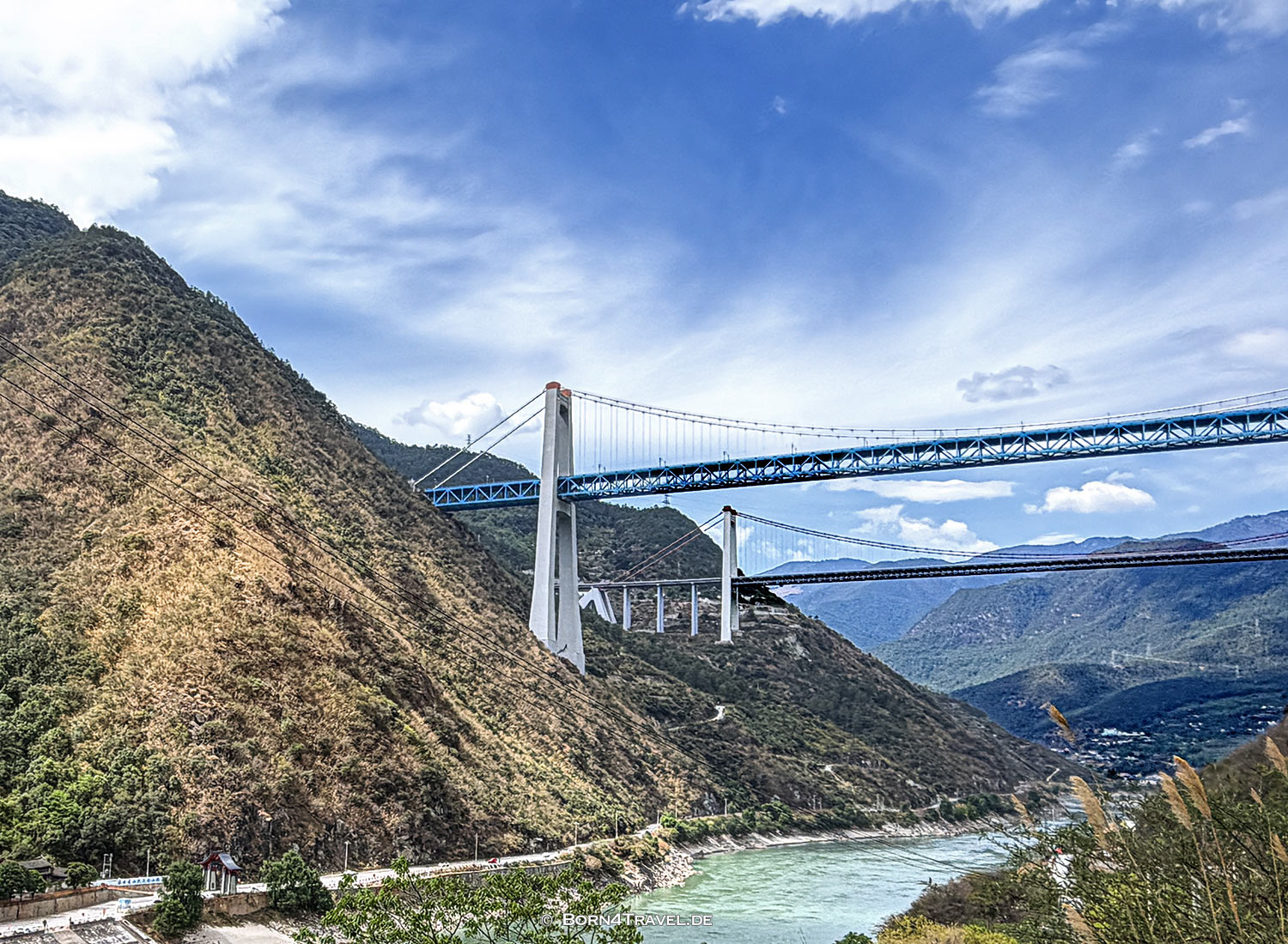 Bridges over Tiger Leaping Gorge, Yunnan,China2026,born4travel.de Bridges over Tiger Leaping Gorge, Yunnan,China2026,born4travel.de