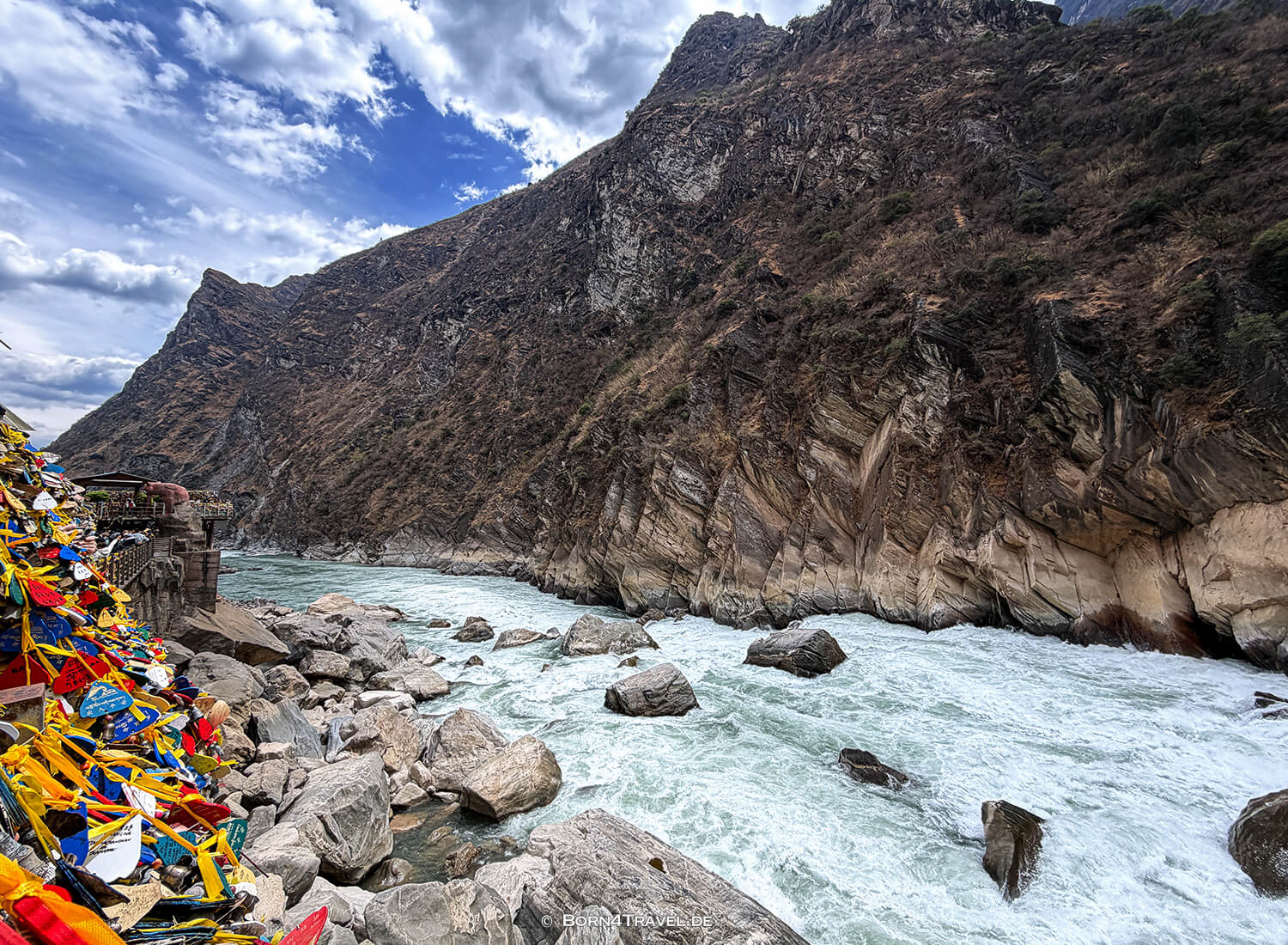 Tiger Leaping Gorge High Trail, Yunnan,China2026,born4travel.de Tiger Leaping Gorge High Trail, Yunnan,China2026,born4travel.de