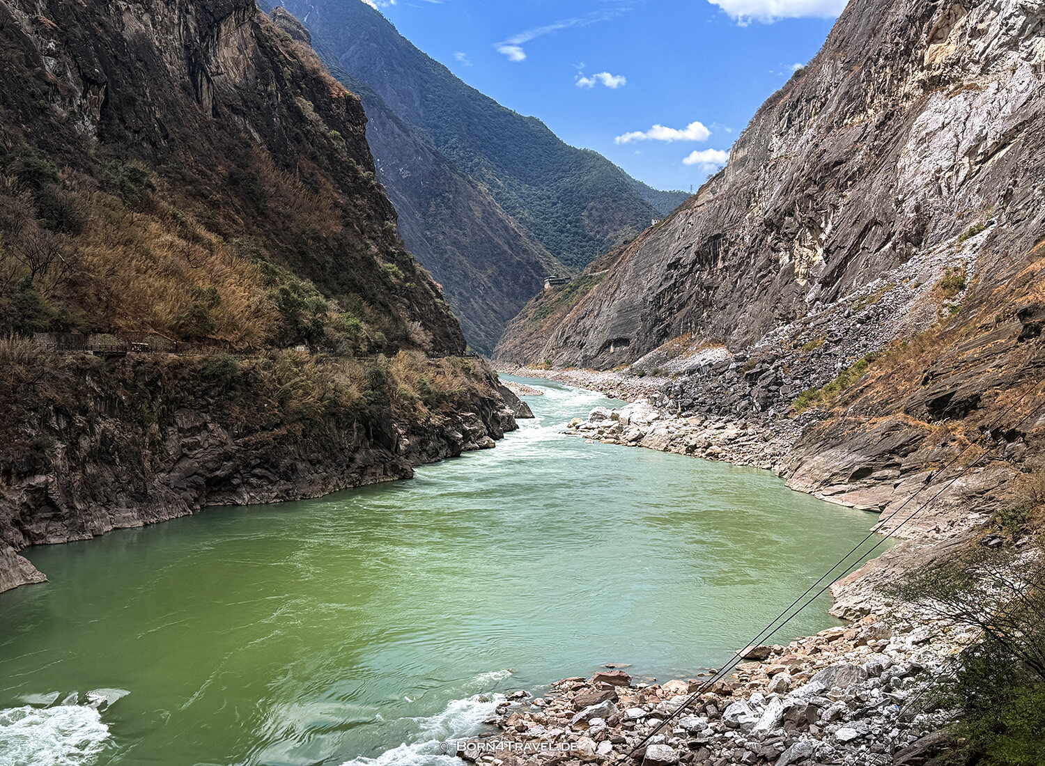 Tiger Leaping Gorge High Trail, Yunnan,China2026,born4travel.de Tiger Leaping Gorge High Trail, Yunnan,China2026,born4travel.de