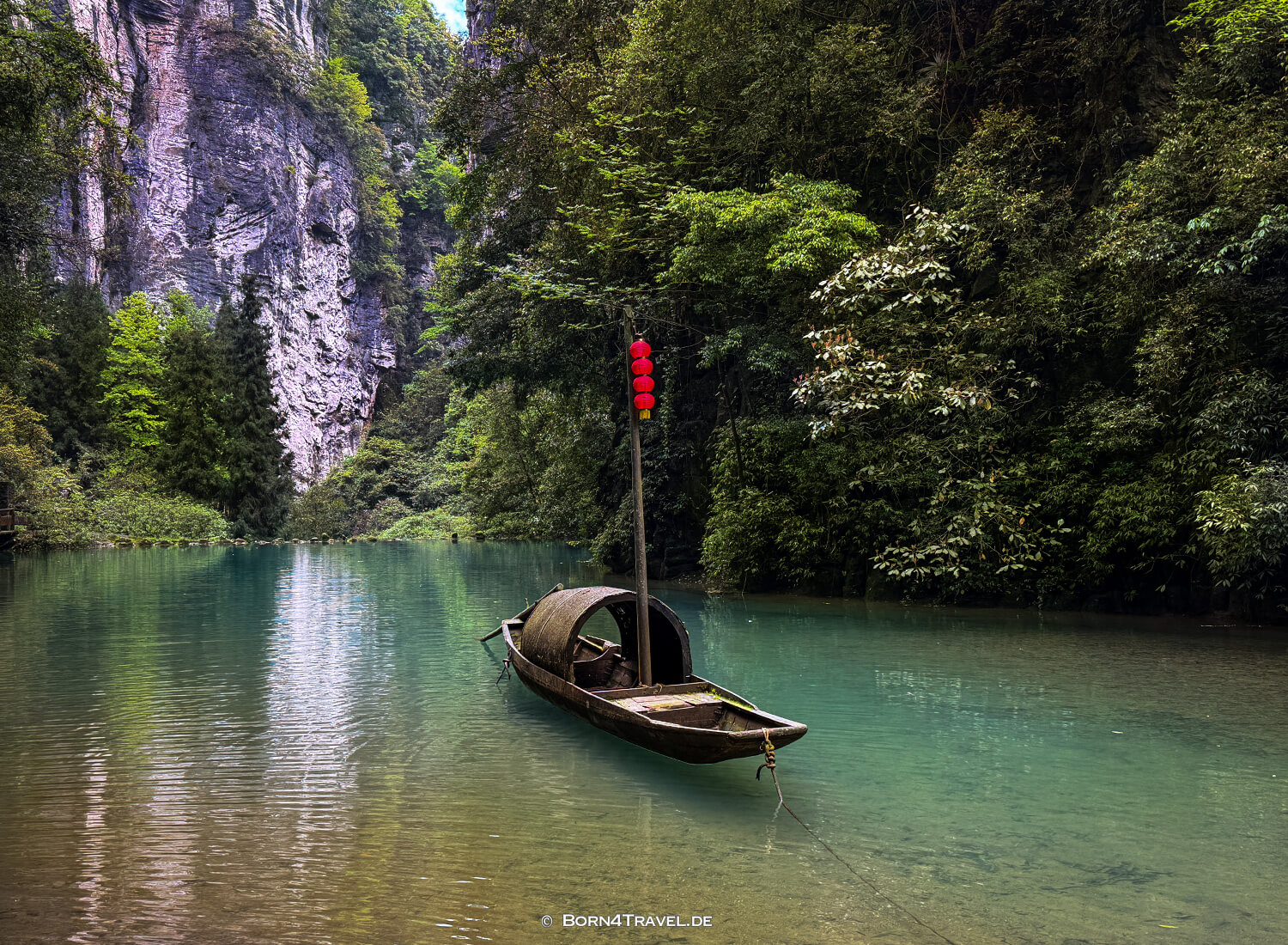 羊水河 (Yángshuǐ Hé) im Wulong-Karstgebiet.,China2026,born4travel.de 羊水河 (Yángshuǐ Hé) im Wulong-Karstgebiet.,China2026,born4travel.de