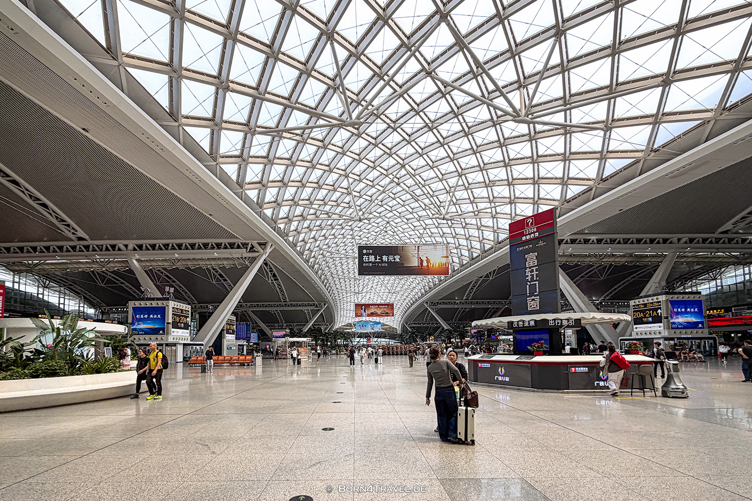 train,China2026,born4travel.de Train,China2026,born4travel.de