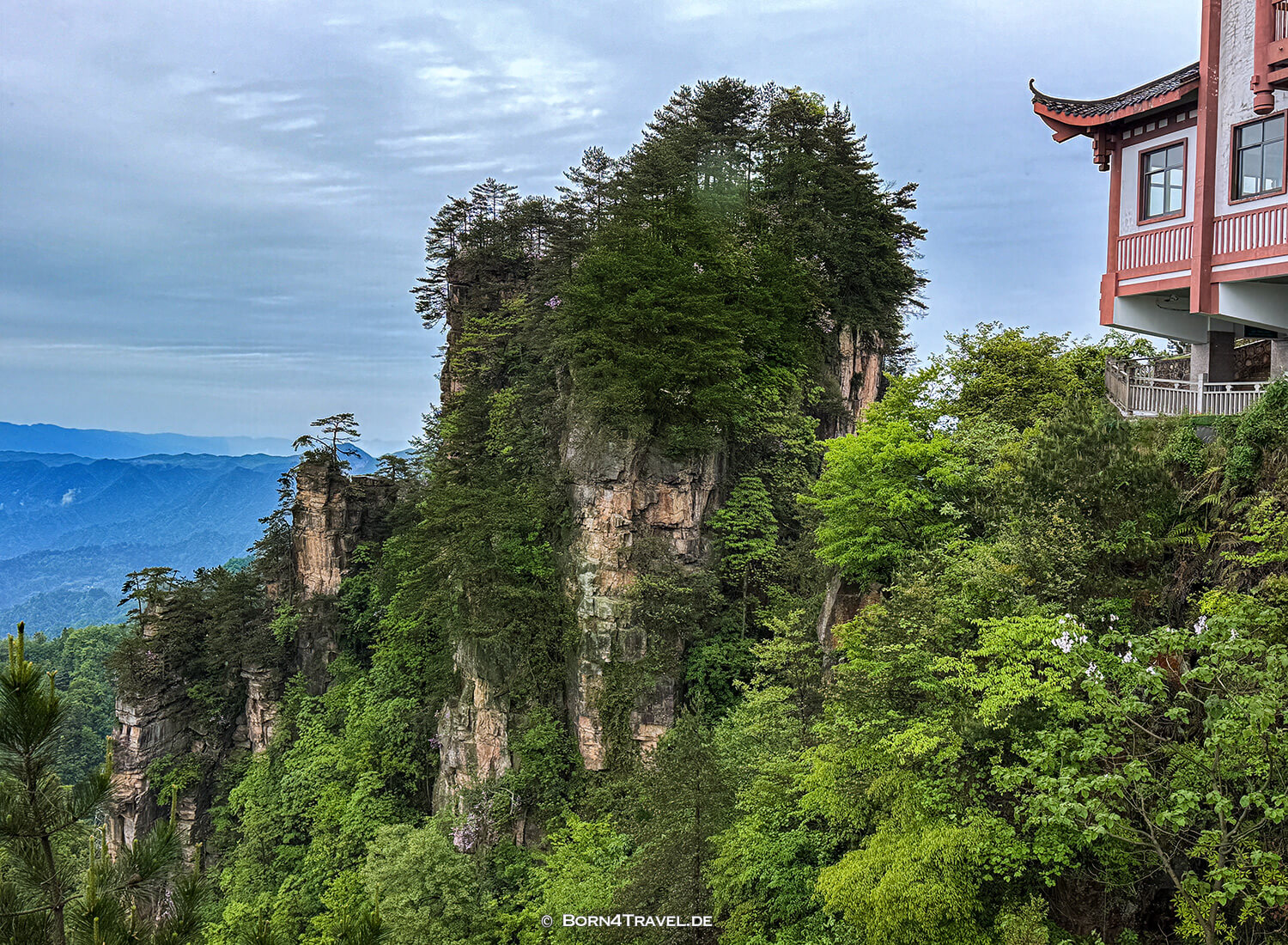 Tianzi-Mountain-Seilbahn,Zhangjiajie National Forest Park ,China2026,born4travel.de Tianzi-Mountain-Seilbahn,Zhangjiajie National Forest Park,China2026,born4travel.de