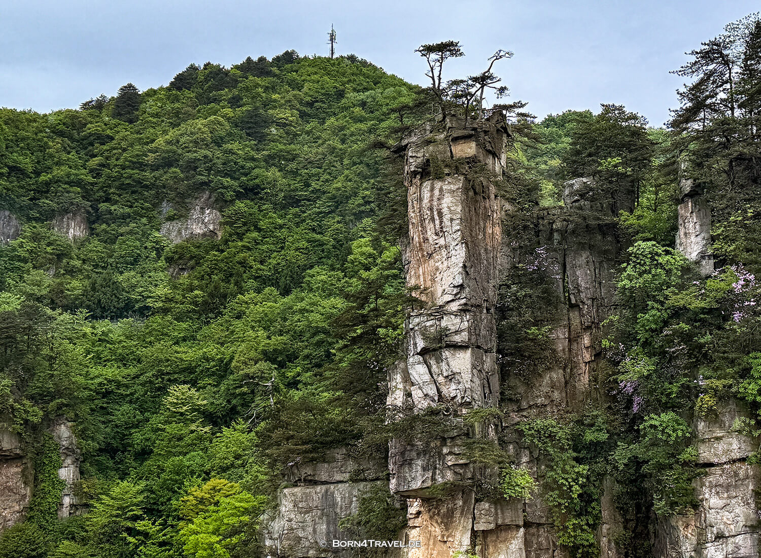 Tianzi-Mountain-Seilbahn,Zhangjiajie National Forest Park ,China2026,born4travel.de Tianzi-Mountain-Seilbahn,Zhangjiajie National Forest Park,China2026,born4travel.de