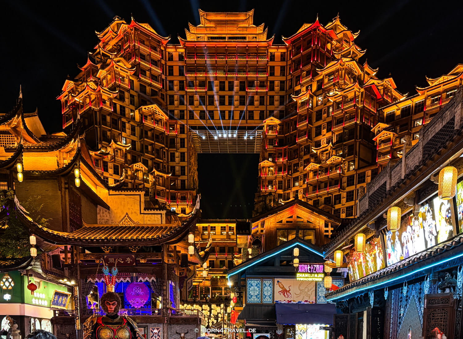 72 Qilou,Zhangjiajie,China2026,born4travel.de 72 Qilou,Zhangjiajie,China2026,born4travel.de