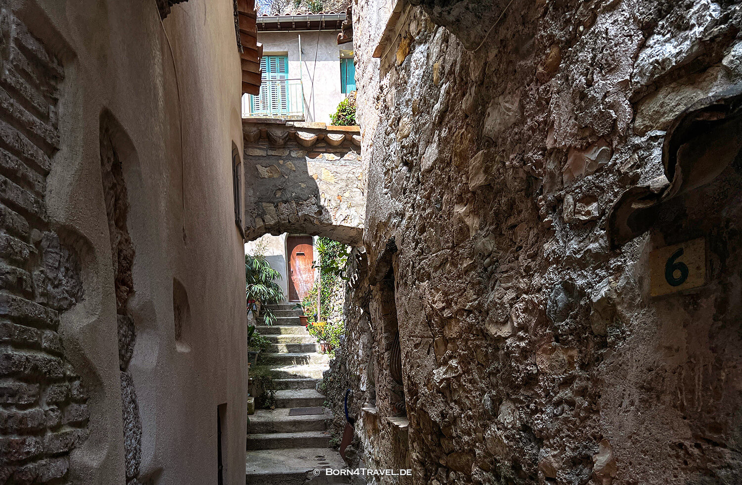 Roquebrune - Cap-Martin,Côte d'Azur,Frankreich,born4travel.de Roquebrune - Cap-Martin,Côte d'Azur,Frankreich,born4travel.de