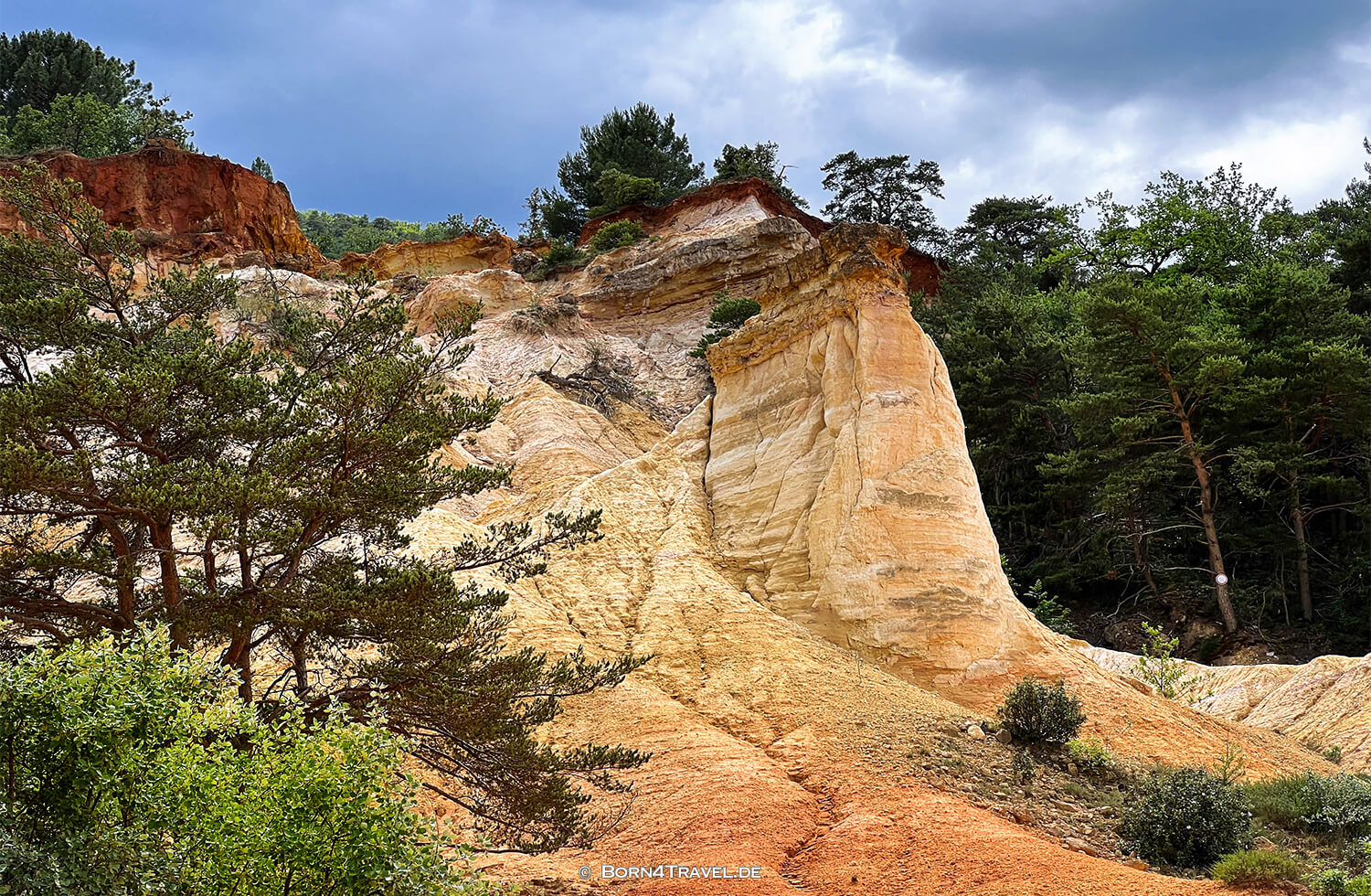 Colorado de l'ocre.Provence Frankreich,born4travel.de