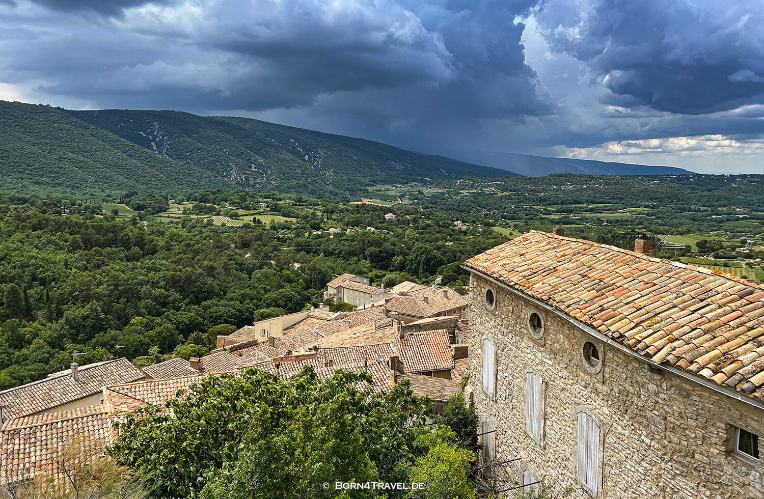 Bonnieux,Provence Frankreich,born4travel.de