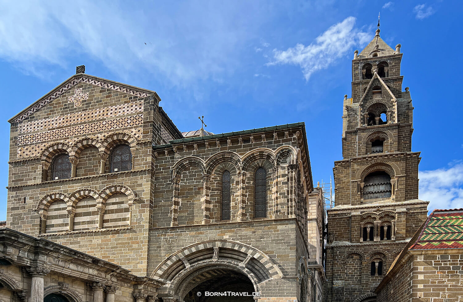 Cathédrale Notre-Dame-du-Puy,La Puy-en-Velay,Frankreich,born4travel.de