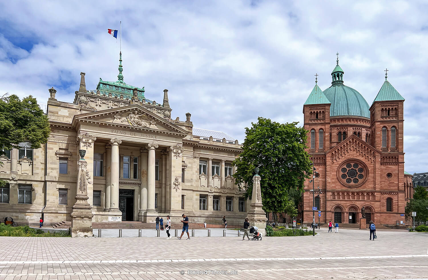 Église Saint-Pierre-le-Jeune in strasbourg,born4travel.de