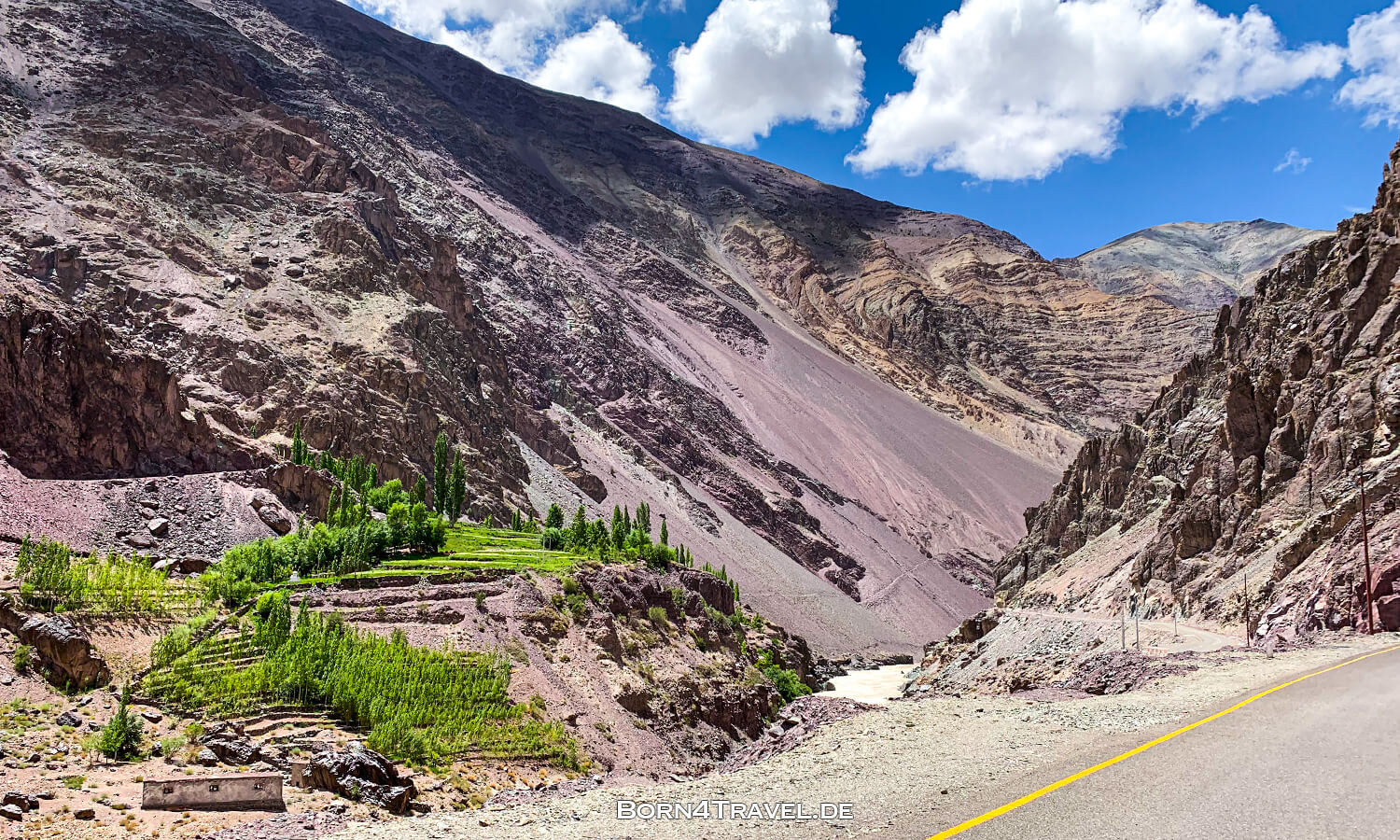 along the Zanskar River,Ladakh,Himalaya,Indien,born4travel.de
