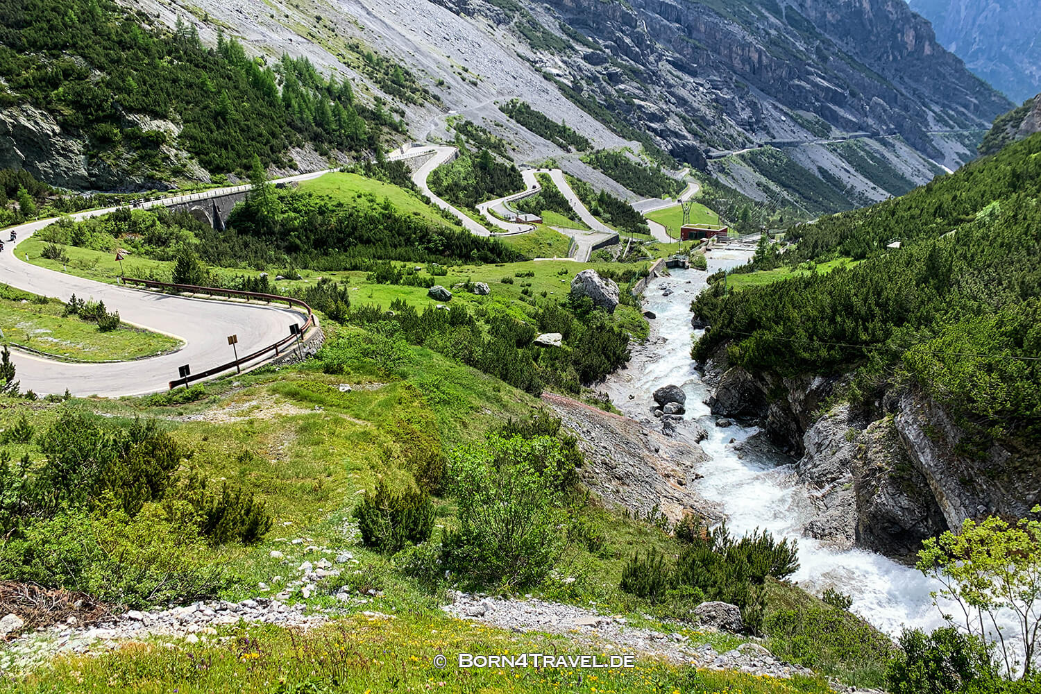 Stilfser Joch auf der Westrampe,Italien,Roadtrip nach Oberitalien,born4travel.de