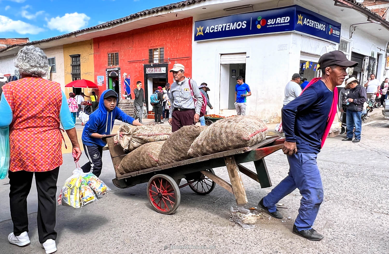 Guambianos in Silvia in Kolumbien,born4travel.de,born4travel.de
