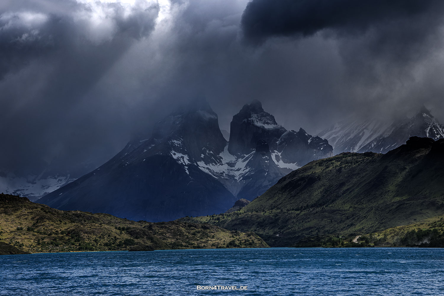 Mirador Los Andes,Torres del Paine,Chile,Patagonia,born4travel.de Mirador Los Andes,Torres del Paine,Chile,Patagonia,born4travel.de