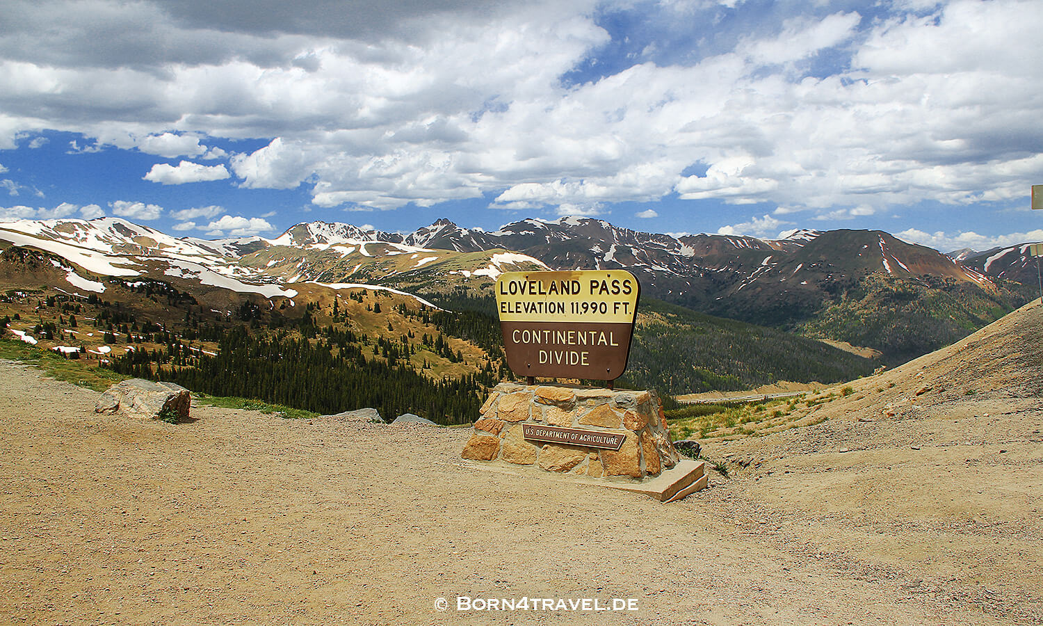 Pass Lake, Loveland Pass in Colorado, USA, born4travel.de