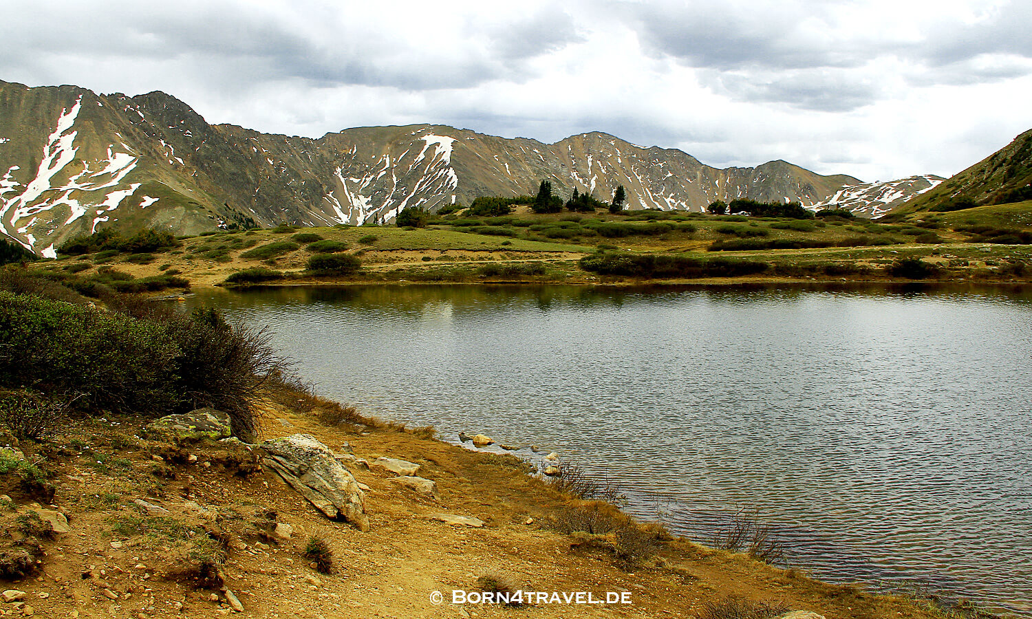 Pass Lake, Loveland Pass in Colorado, USA, born4travel.de