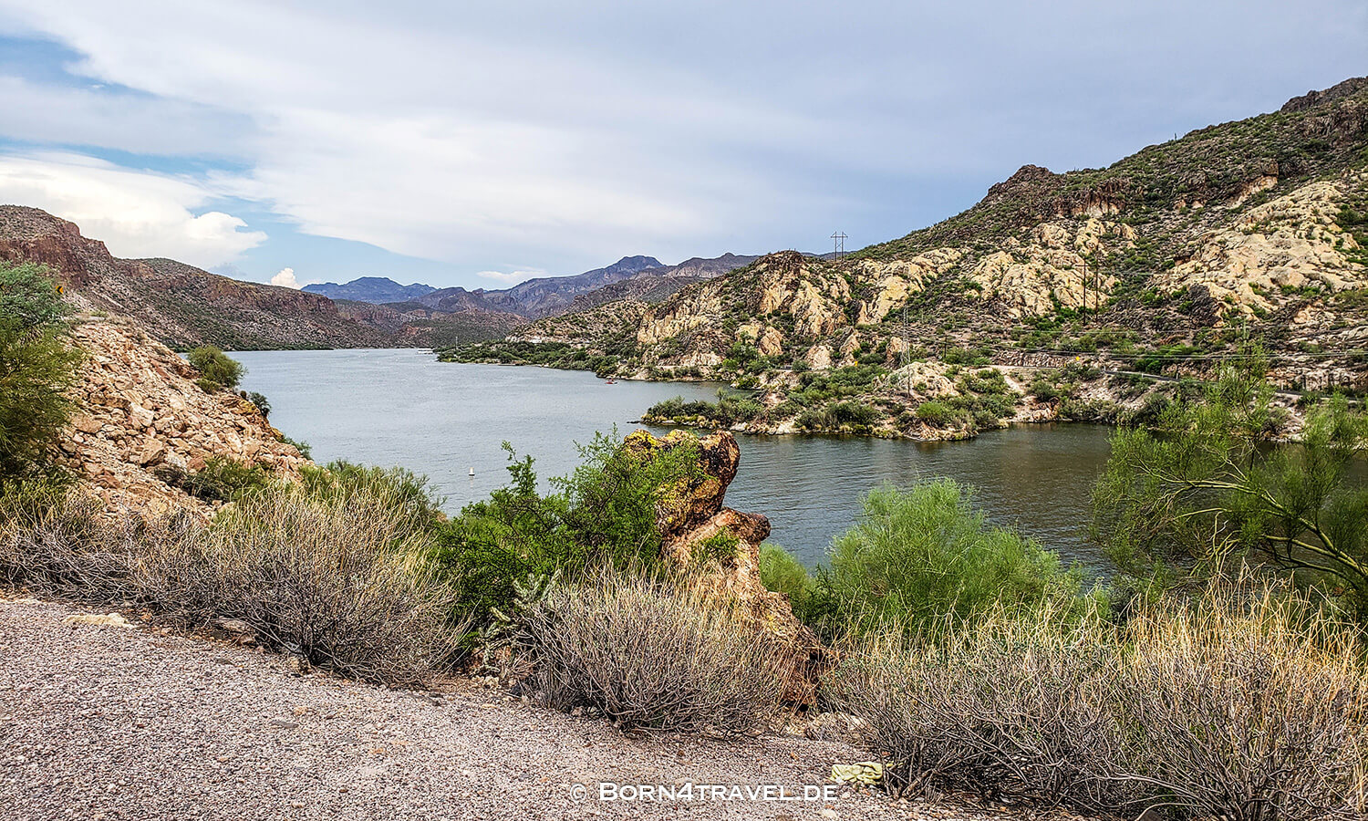 canyon lake,Tortilla Flat,Arizona,Southwest,USA,born4travel.de