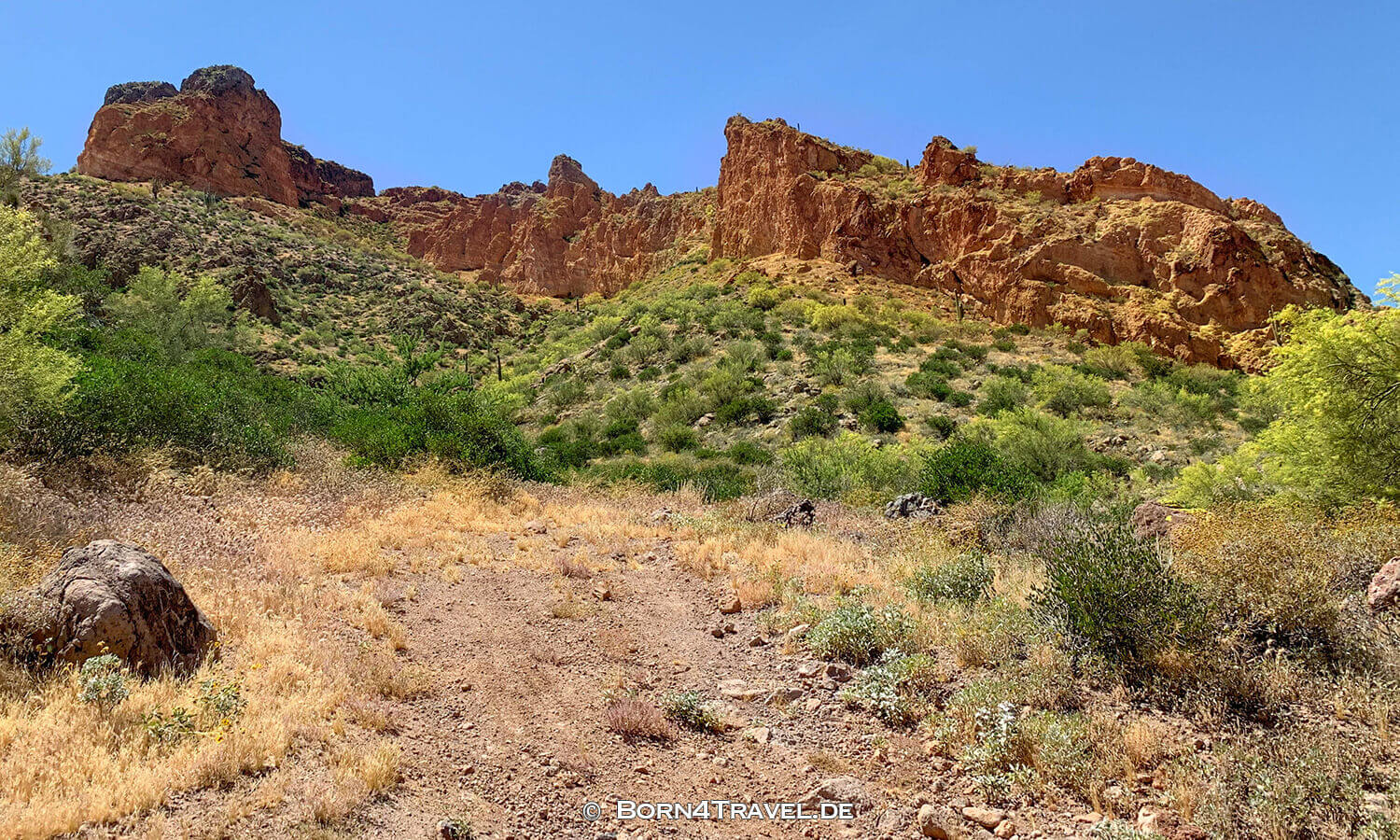 4x4wd drive in bulldog canyon in arizona near phoenix,usa,born4travel.de
