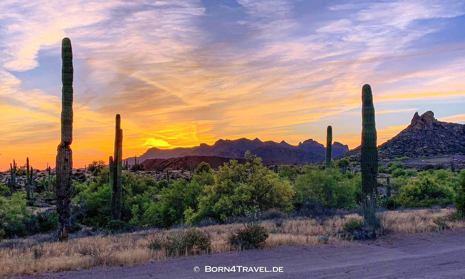 Superstition mountains,arizona near phoenix,usa,born4travel.de