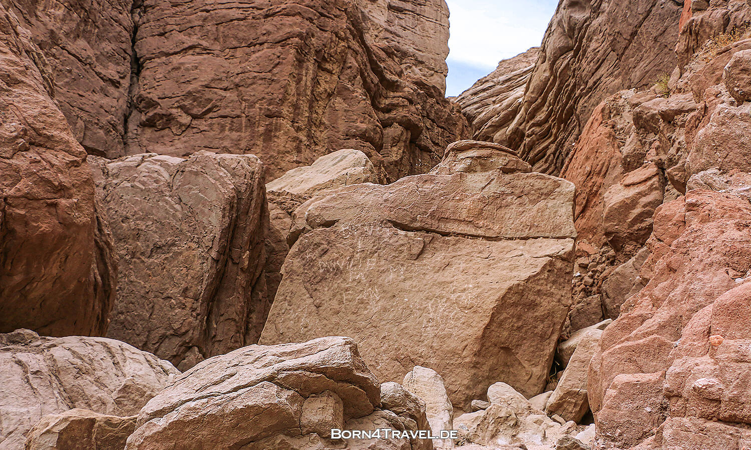 LADDER CANYON SLOT IN PAINTED CANYON - MECCA,Coachella Valley,California,USA,born4travel.de
