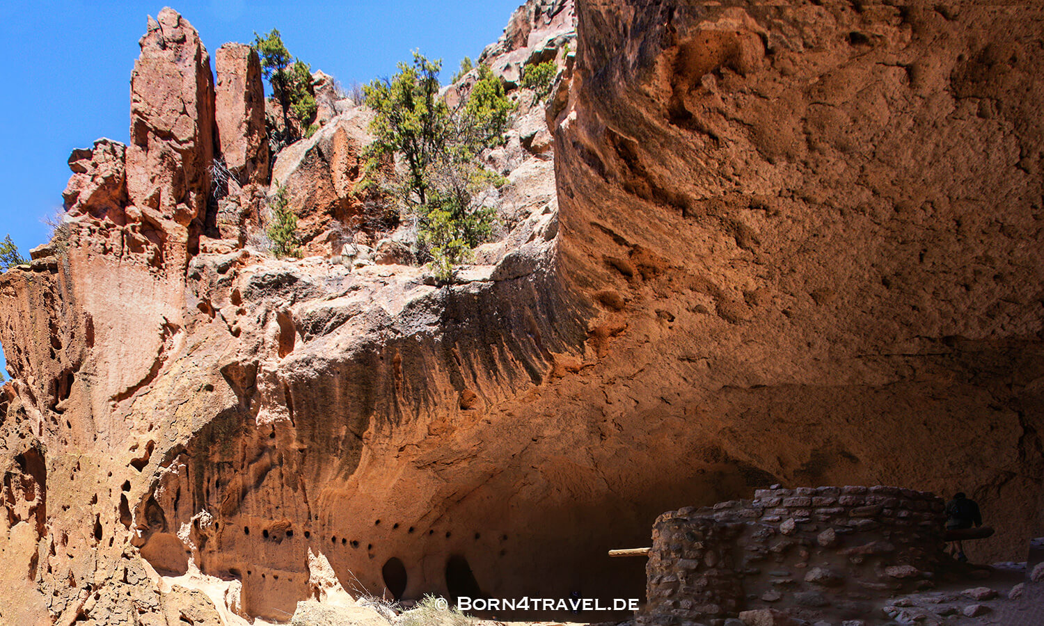 Bandelier NM, New Mexico,USA,born4travel.de Cave in Bandelier NM,New Mexico,USA,born4travel.de