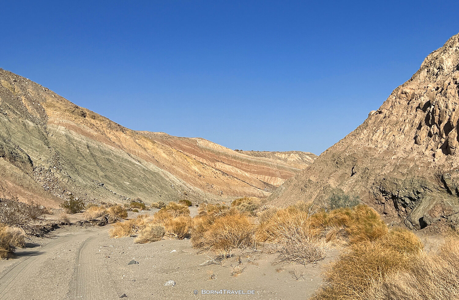 Palm Wash Arch Anza Borrego Badlands,Reisebericht 2022 Southern California,born4travel.de Palm Wash Arch Anza Borrego Badlands,Reisebericht 2022 Southern California,born4travel.de