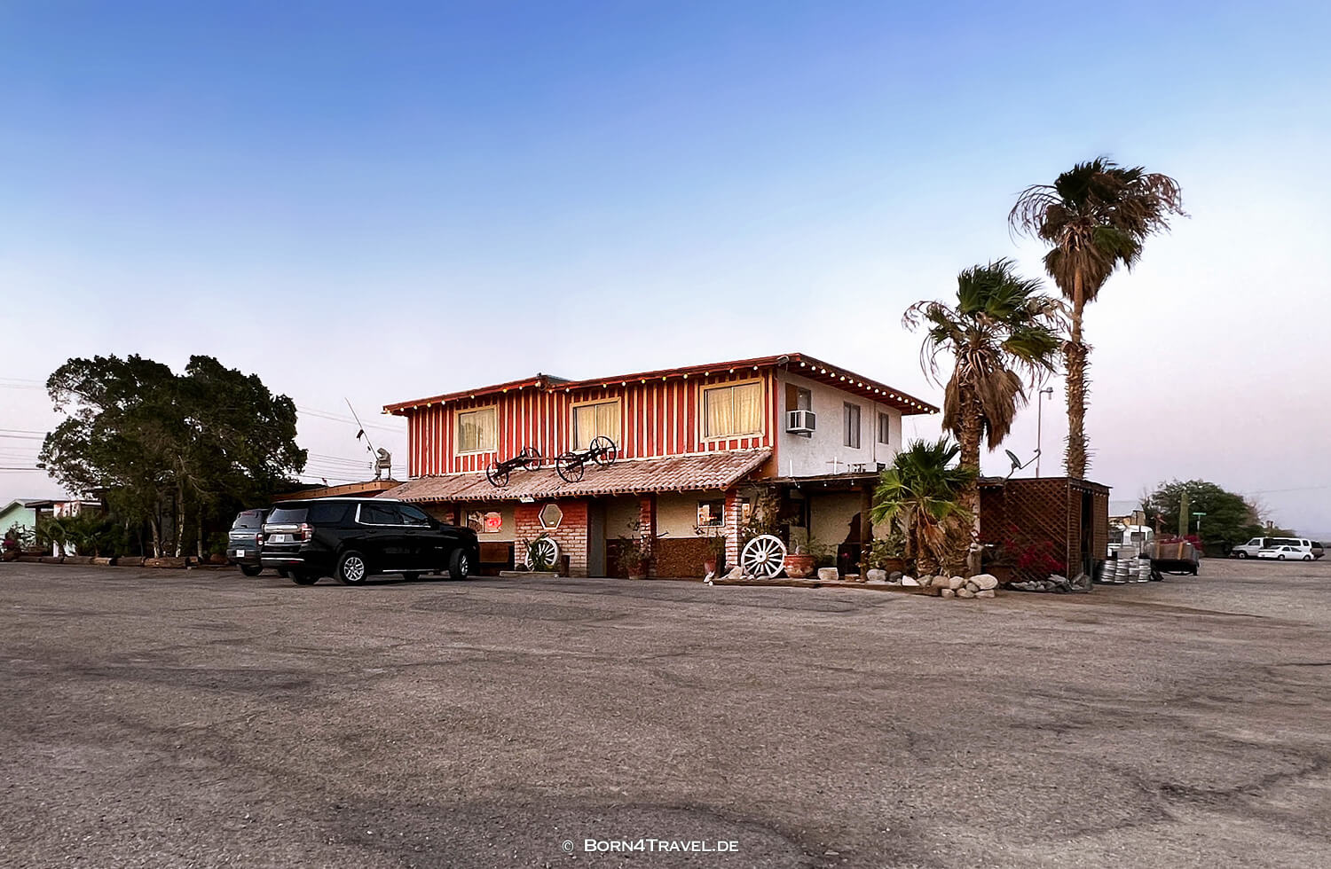 Ski Inn am Bombay Beach,Reisebericht 2022 Southern California,born4travel.de Ski Inn am Bombay Beach,Reisebericht 2022 Southern California,born4travel.de
