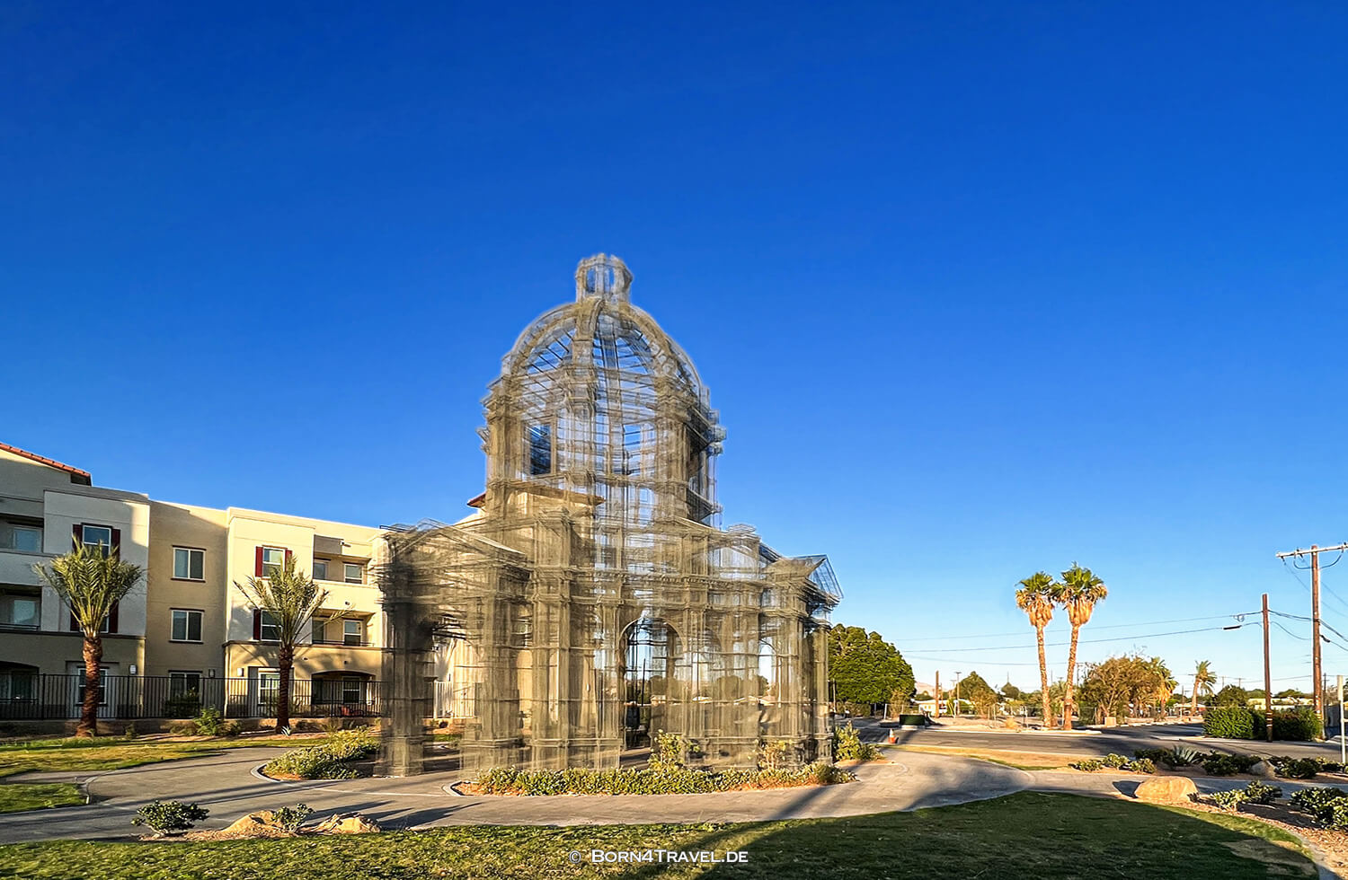 Etherea by Edoardo Tresoldi in Coachella,Reisebericht 2022 Southern California,born4travel.de Etherea by Edoardo Tresoldi in Coachella,Reisebericht 2022 Southern California,born4travel.de