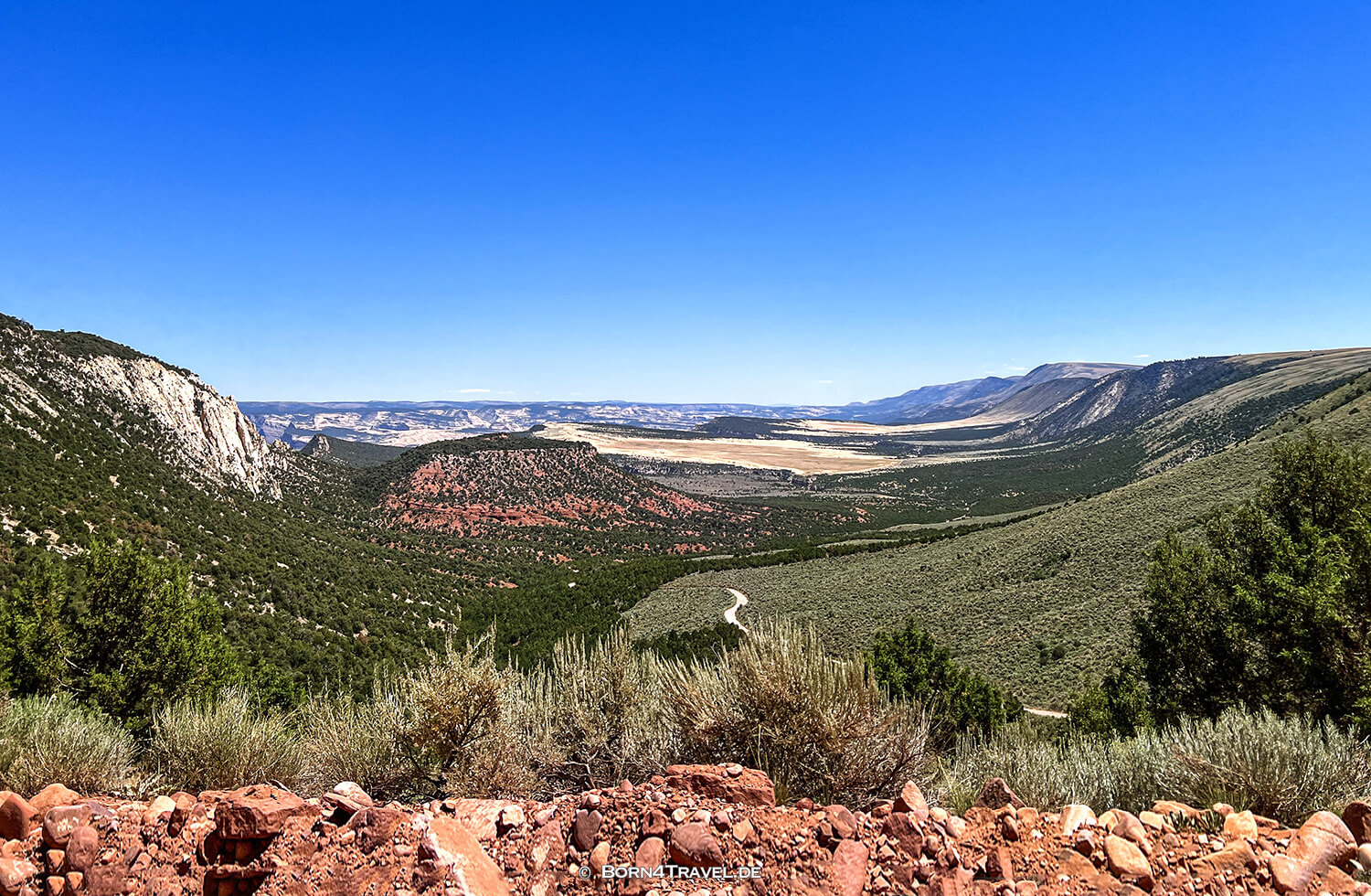 Echo Park Road,Dinosaur NM,Colorado 2022,born4travel.de Echo Park Road,Dinosaur NM,Colorado 2022,born4travel.de