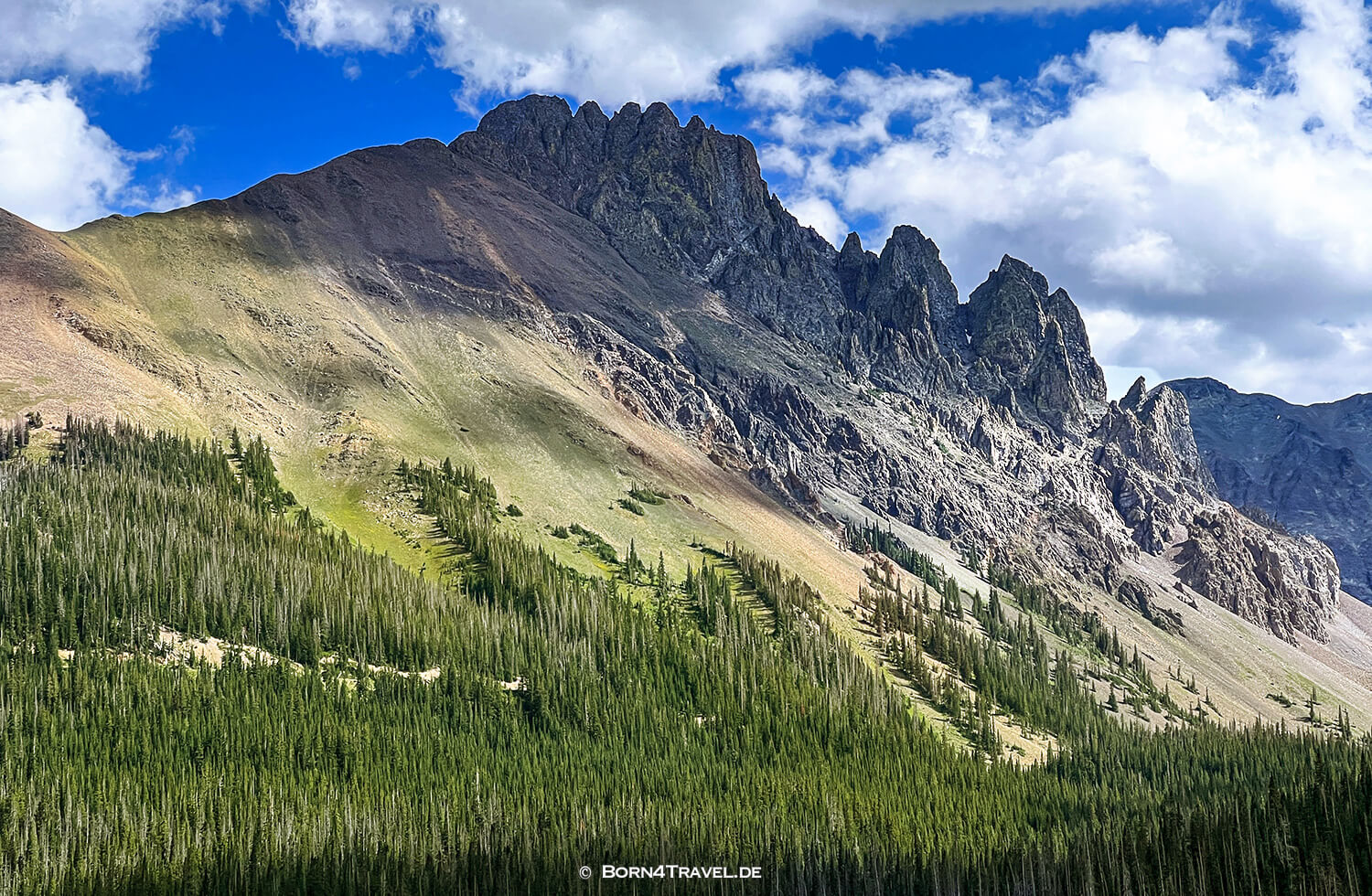 Nokhu Crags,CO-14,Walden to Red Feather Lakes,Colorado 2022,born4travel.de
